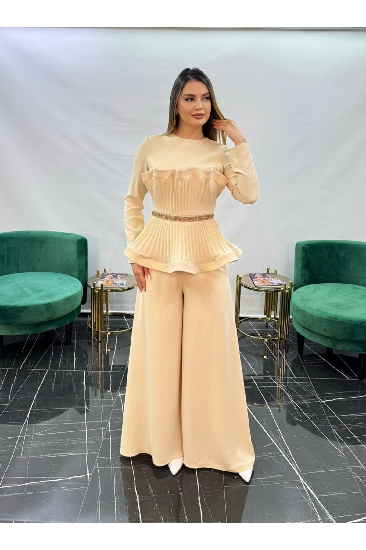 White Corner 3257 KEMERİ TAŞ DETAYLI TAKIM