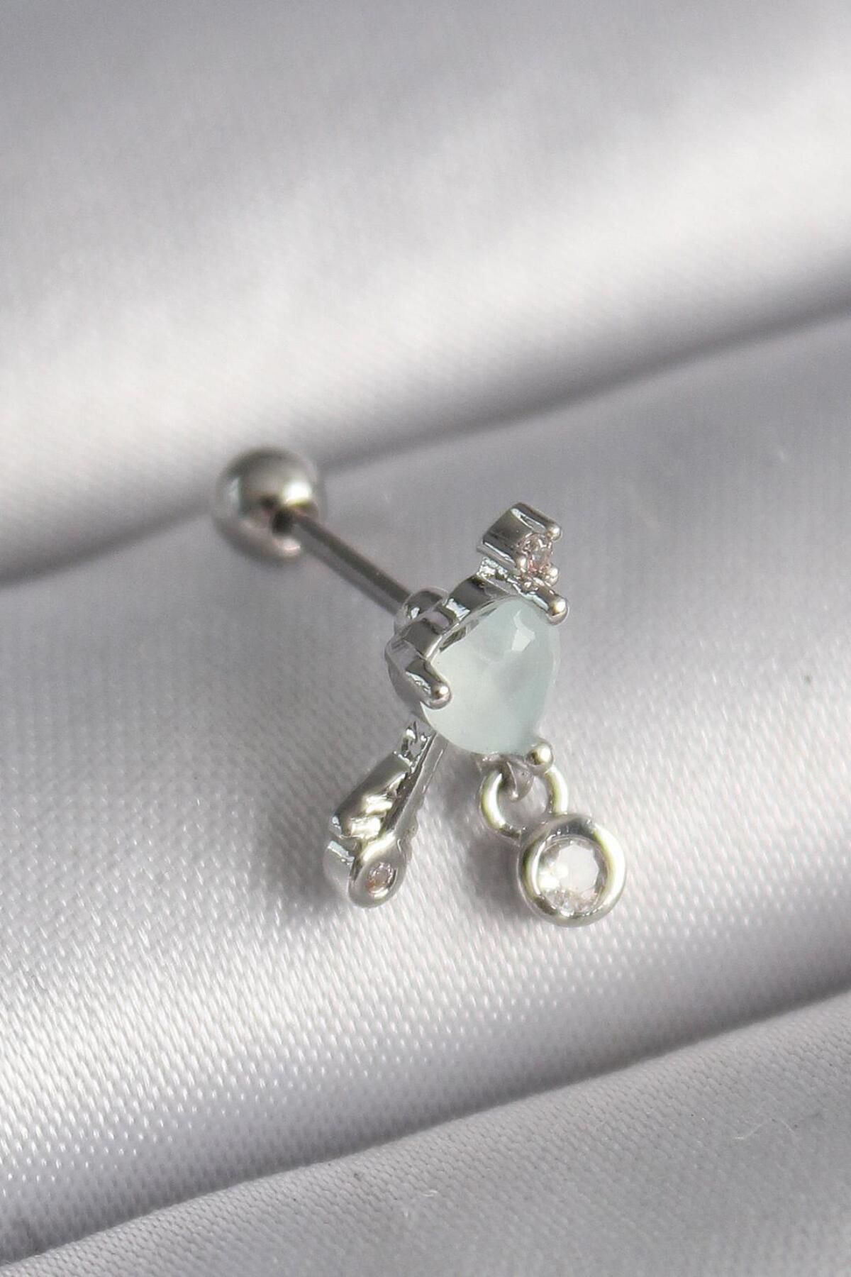 AfraBeauty 316L Çelik Gümüş Renk Beyaz Minelik Kalp Sallantı Zirkon Taş Detay Tragus Piercing