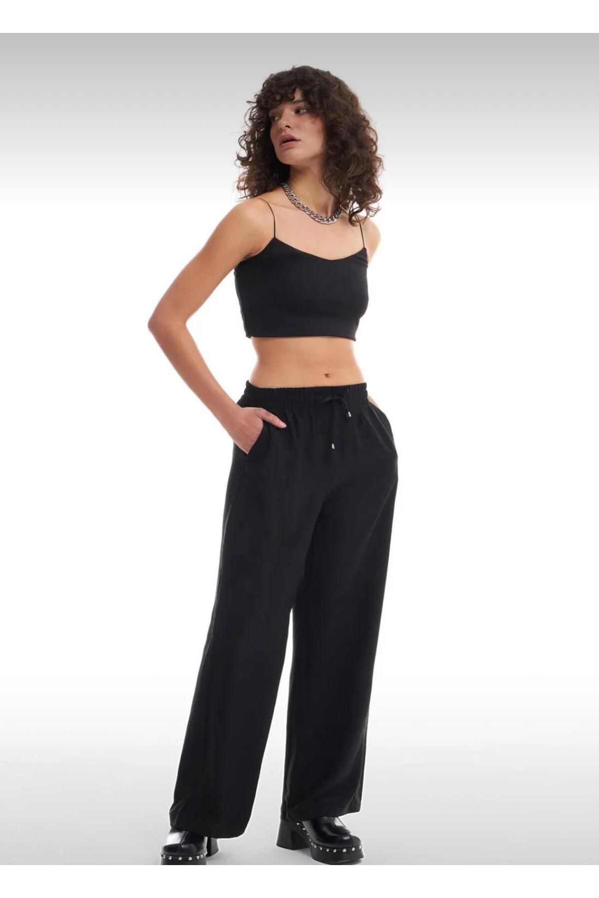 MODA BELİ LASTİKLİ BOL PAÇA SİYAH PANTOLON