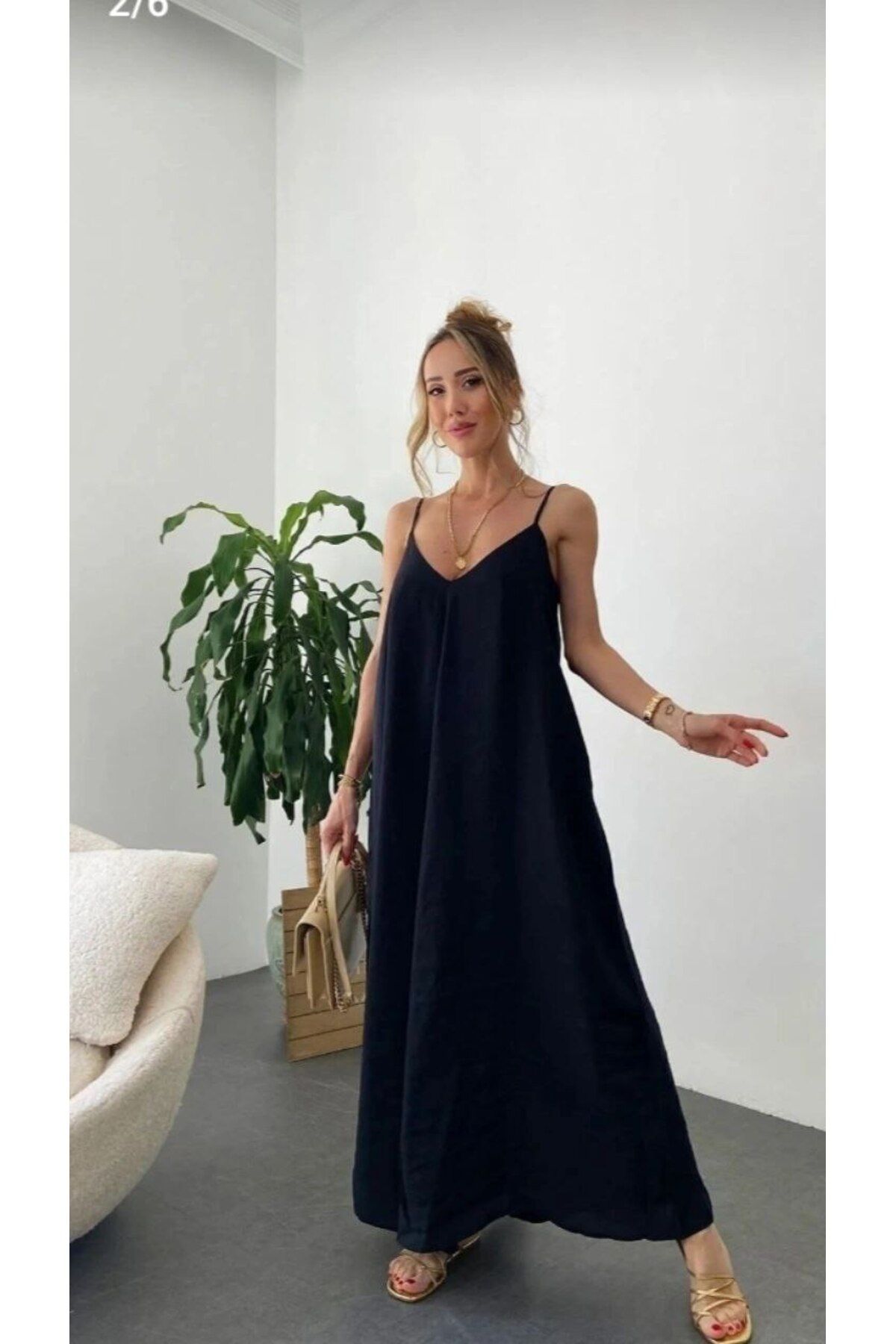 Butik Siyah Renk İp Askılı Ayarlanabilir Rahat Kalıp Uzun Elbise