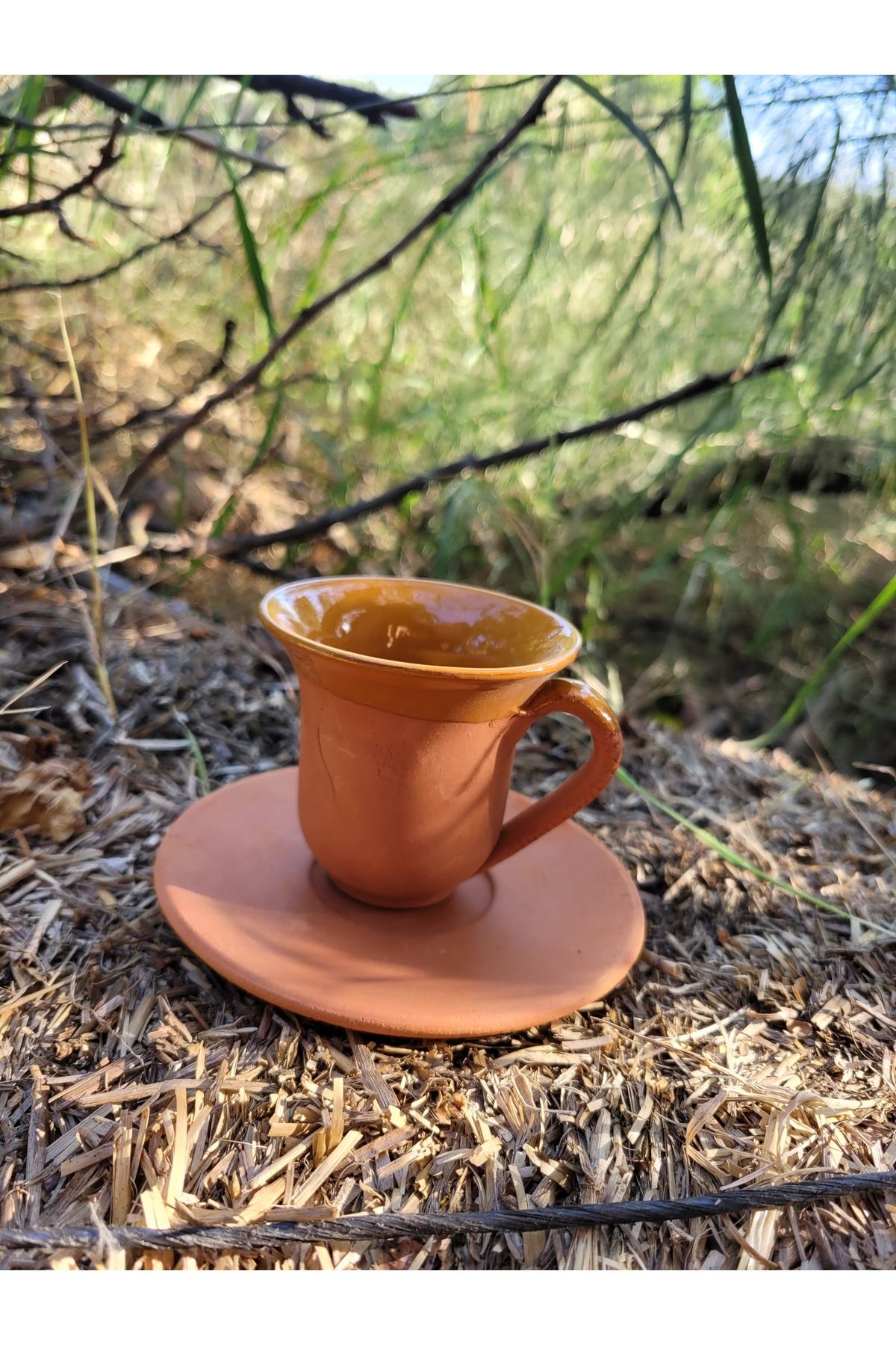 Home El yapimi altin renkli fincan