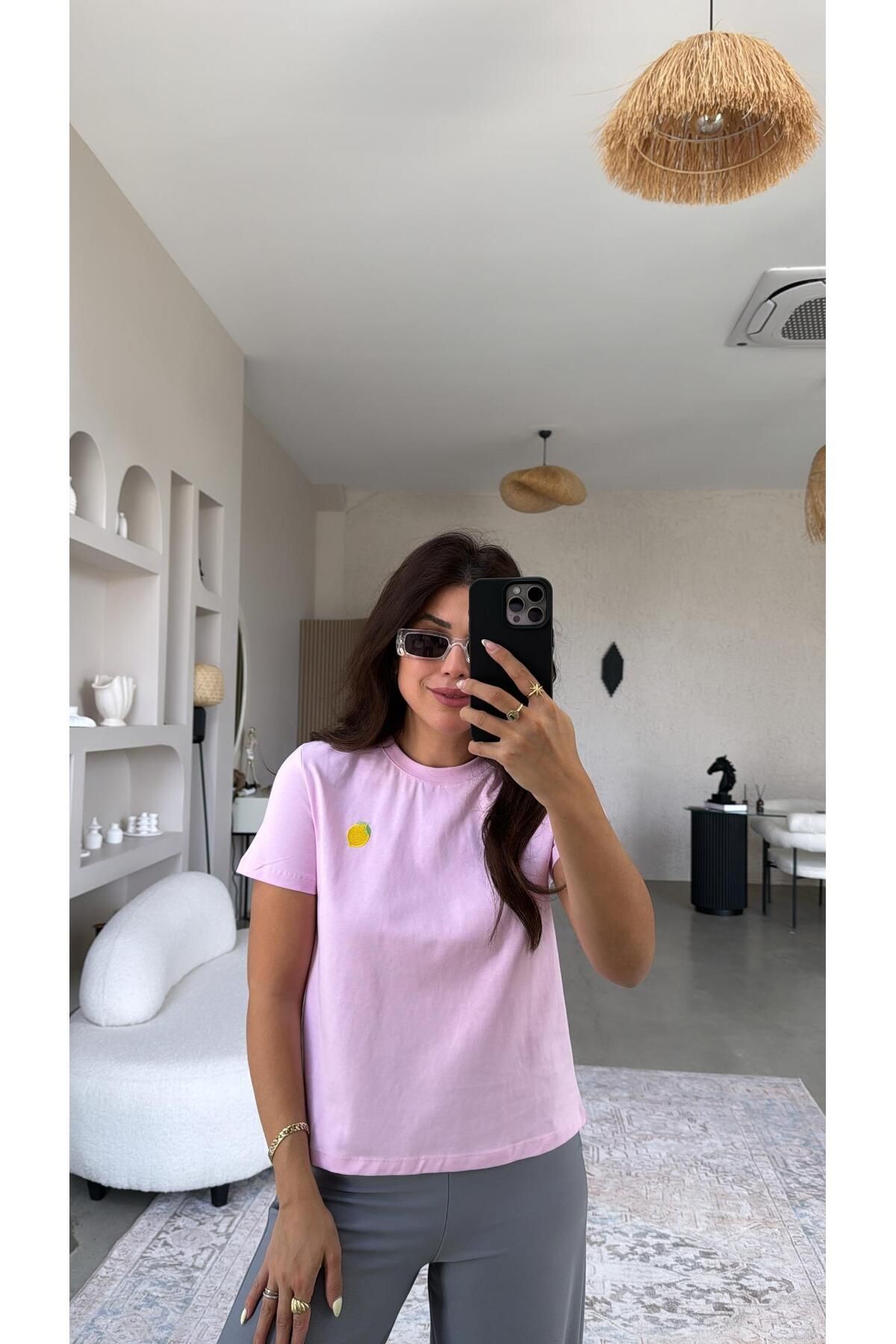 Buket Teke Şeker Pembe Limon Nakışlı Tshirt