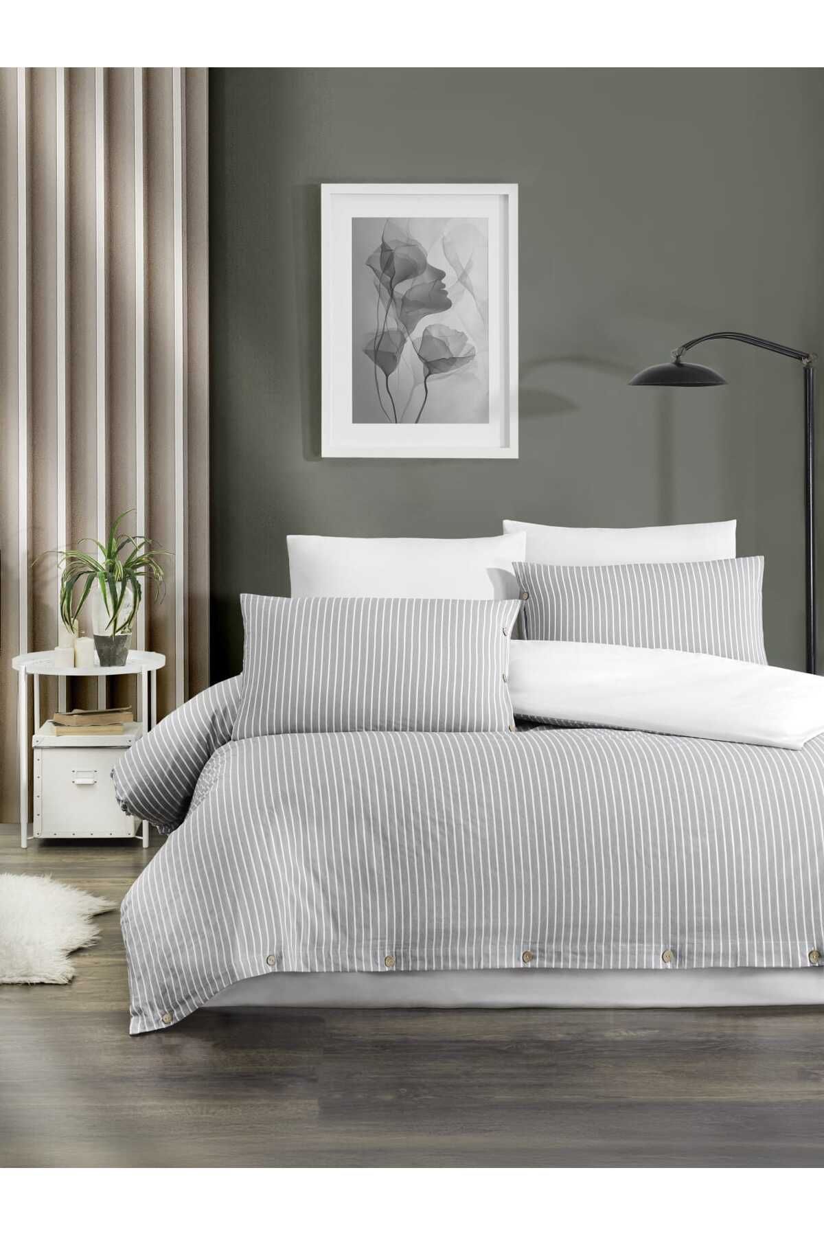 Premium Life Çizgili Desen Nevresim Takımı Çift Kişilik