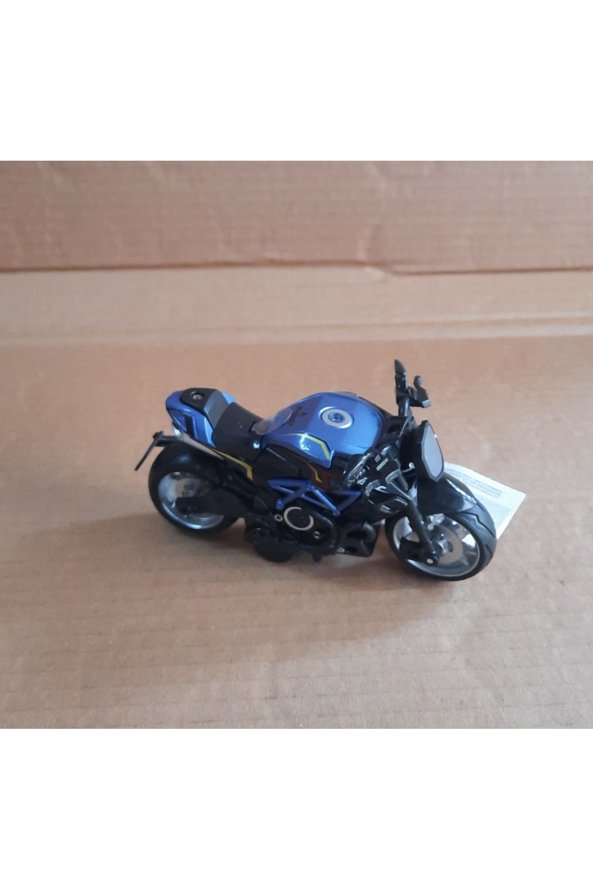 TOYSTAR Oyuncak Metal Motor Sesli Ve Işıklı 14x9 cm Mavi