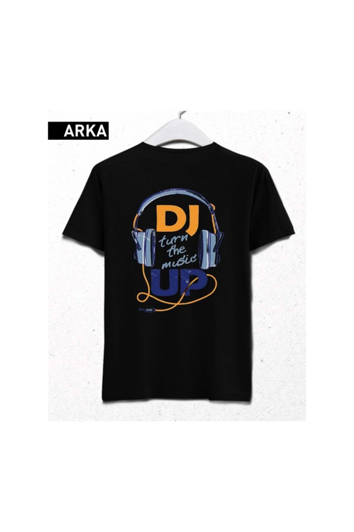 HENA DİZAYN DJ Turn The Music Up T-Shirt – Sesini Aç, Tarzını Göster Siyah