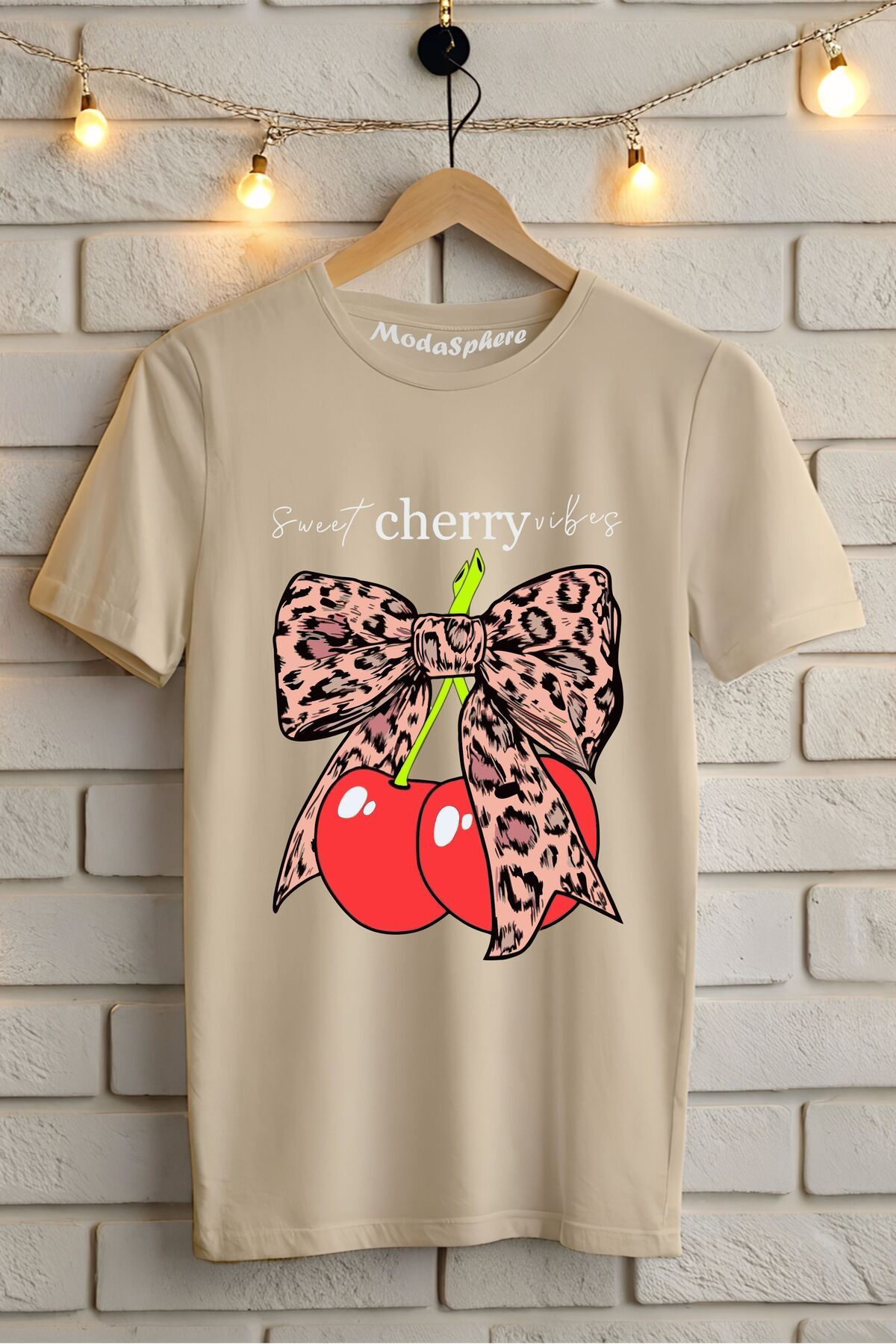ModaSphere Sweet Cherry Baskılı Unisex Tişört