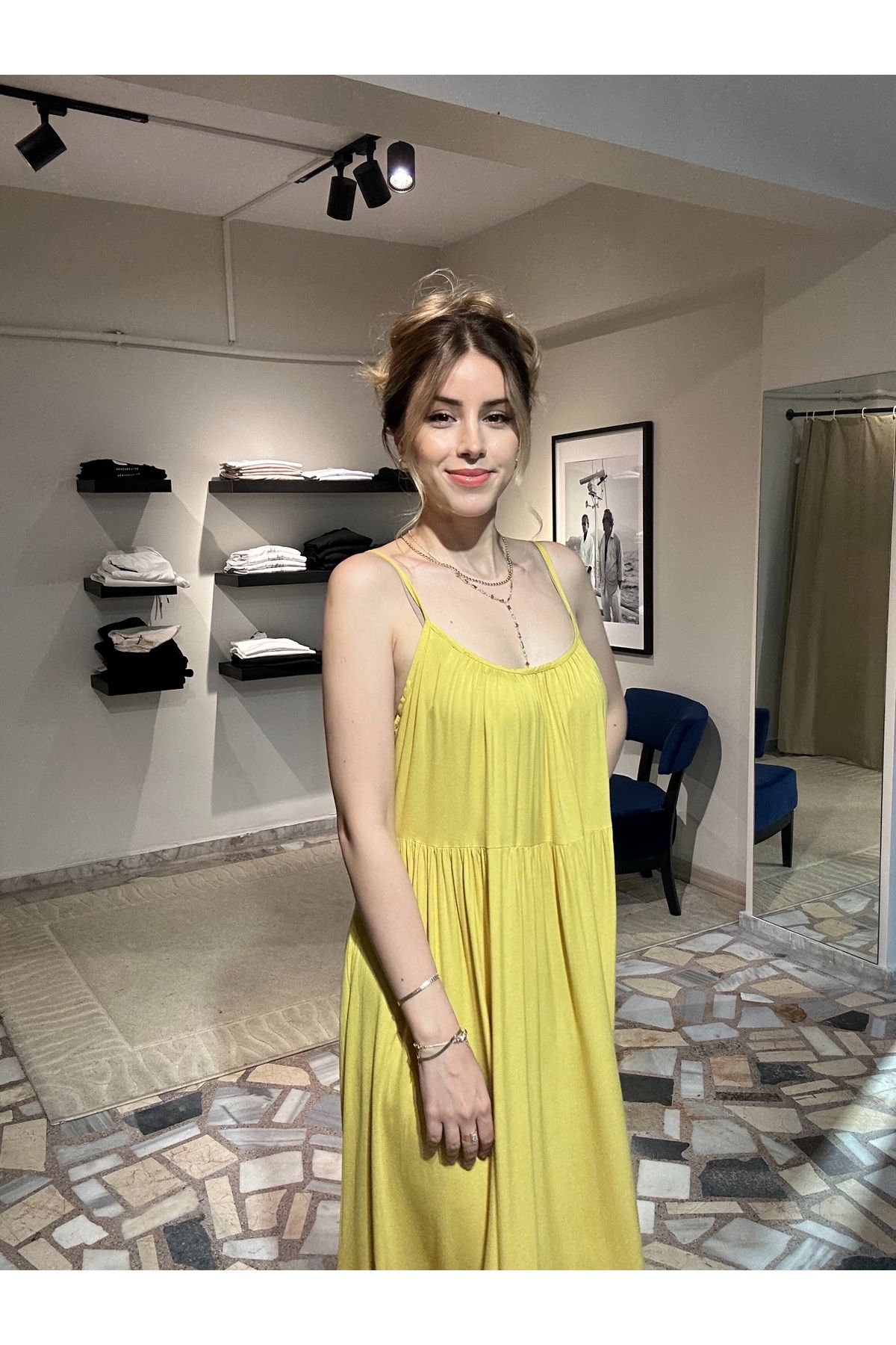 Butik Kadın sarı sık pileli dökümlü elbise