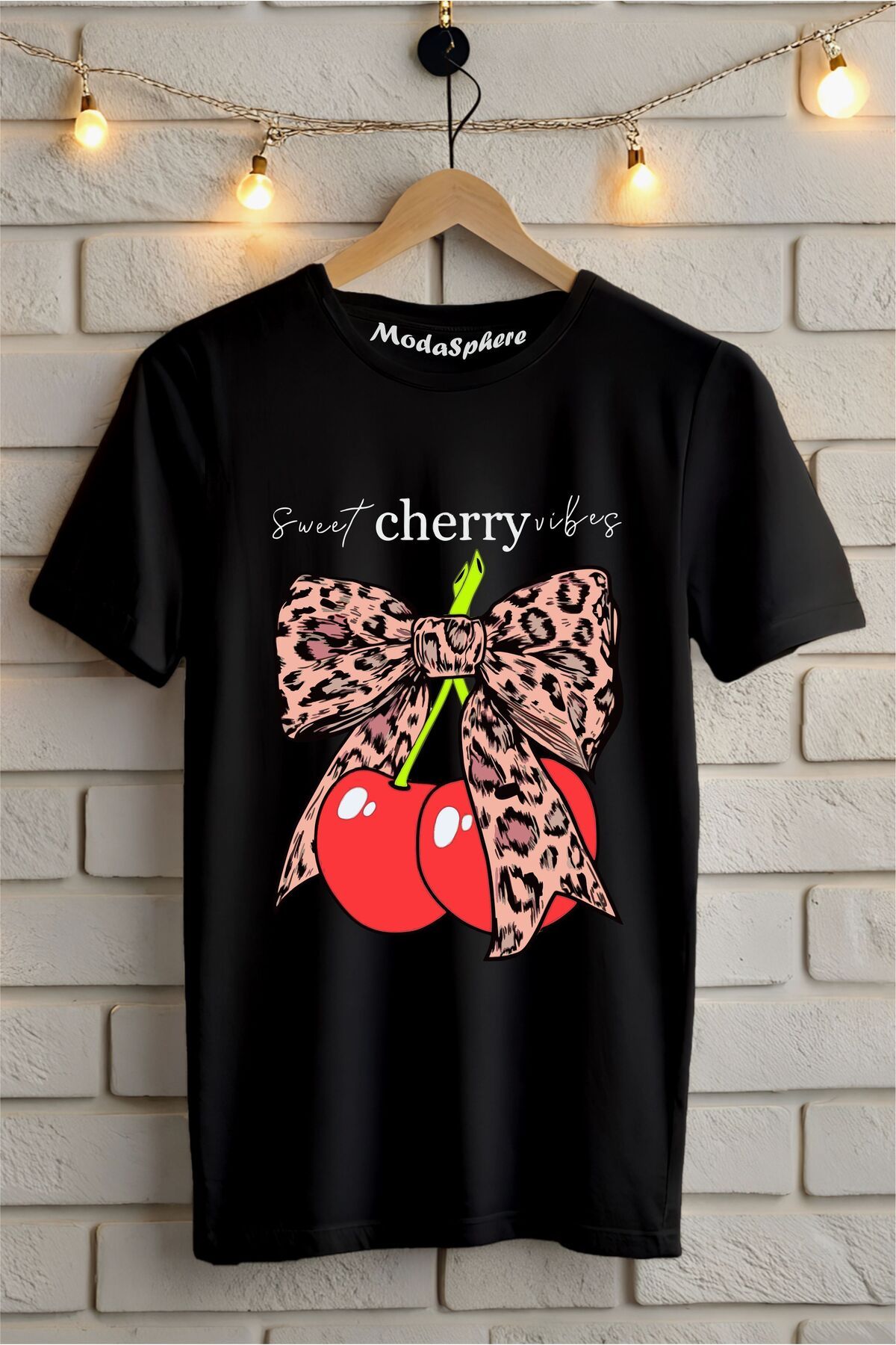 ModaSphere Sweet Cherry Baskılı Unisex Tişört