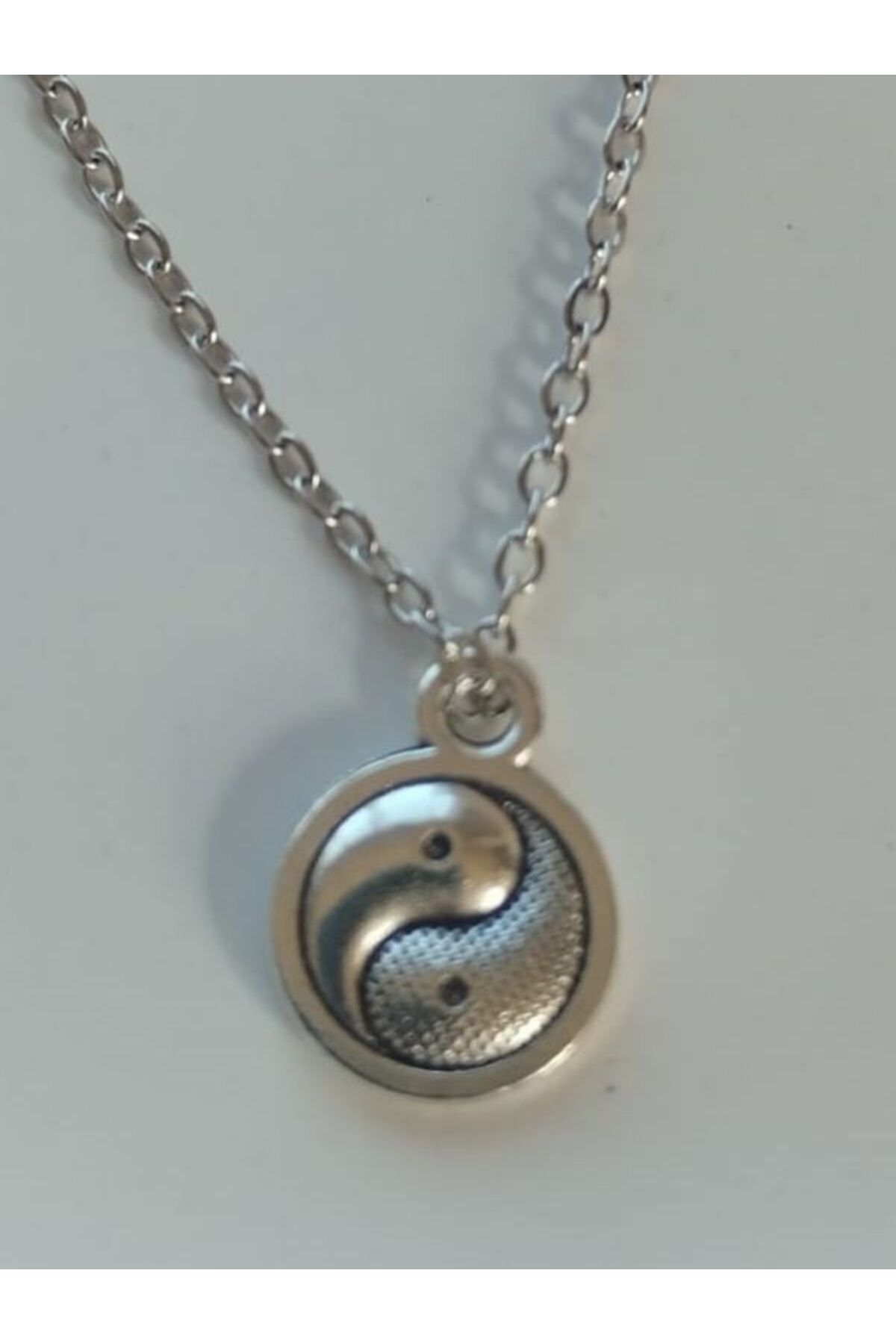 VerdeHome Ying Yang Sembolü Gümüş Renkli Paslanmaz Kolye – Denge ve Uyum Temalı Unisex Kolye Modeli