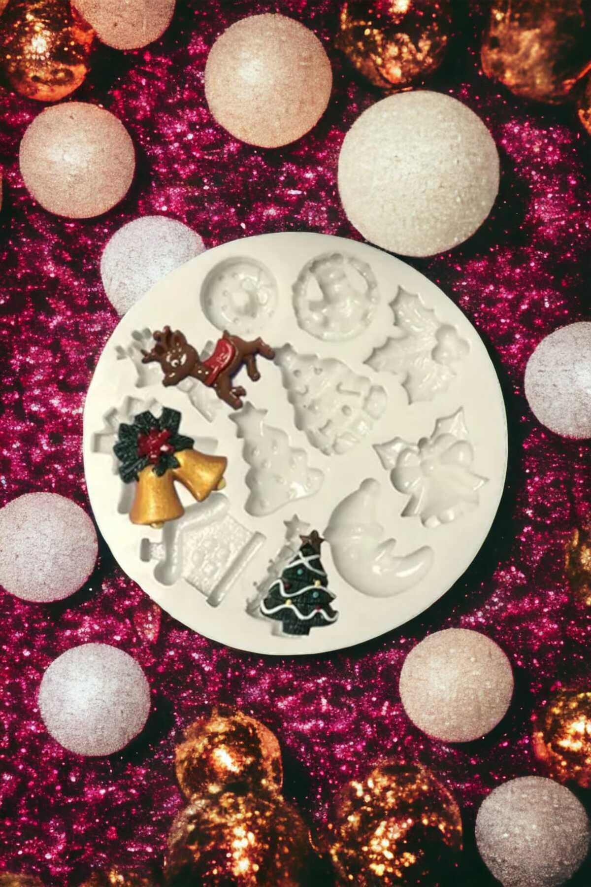 DEKORANLA Beyaz Noel Figürleri Silikon Mum Kalıbı, şık ve detaylı tasarım ile ev dekorunuza renk katın