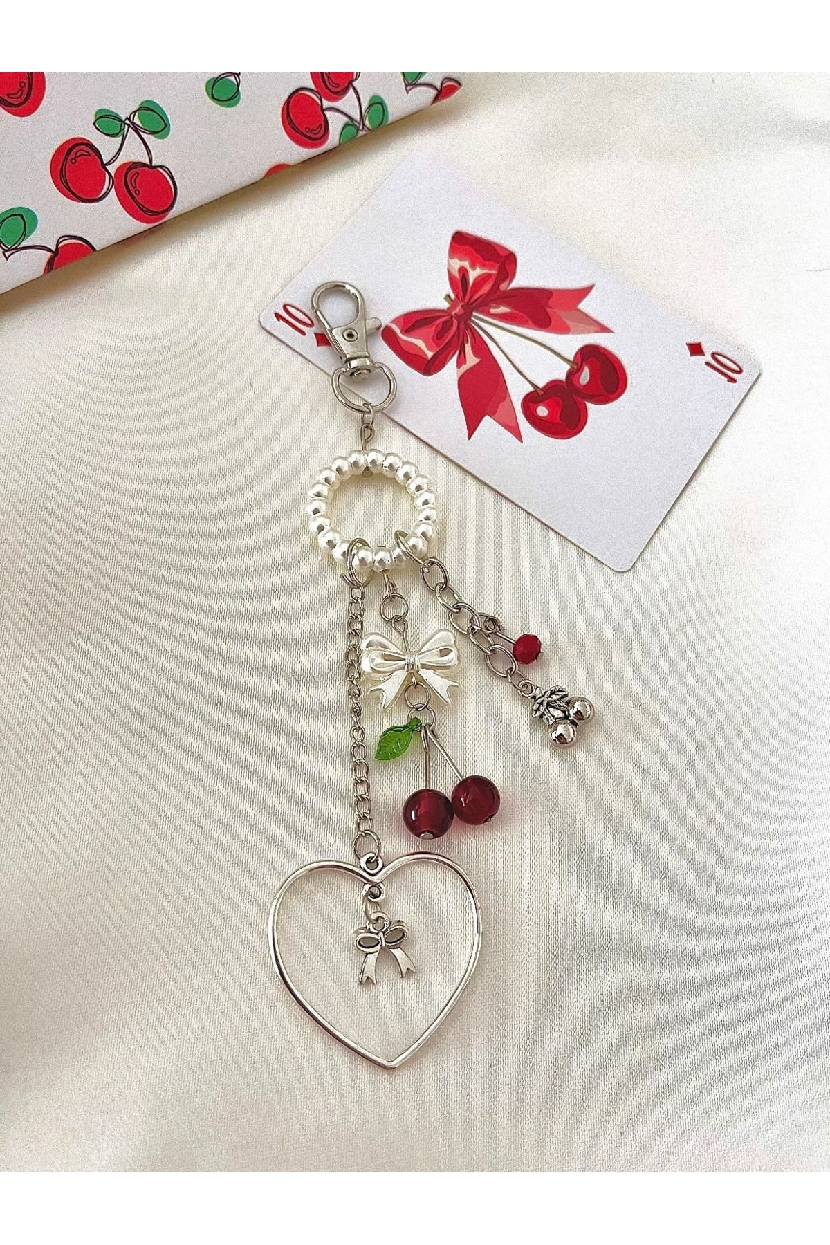 bohemian takı tasarim Kalpli Kirazlı Cherry Coquette Çanta Aksesuarı