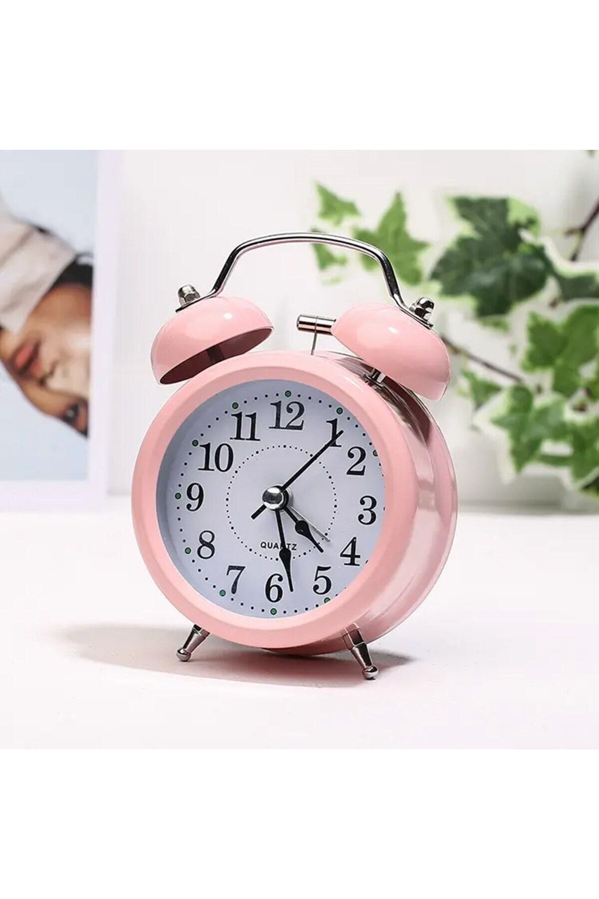 DEKORANLA Pembe Metal Masaüstü Işıklı Çalar Saat, şık ve kullanışlı tasarım