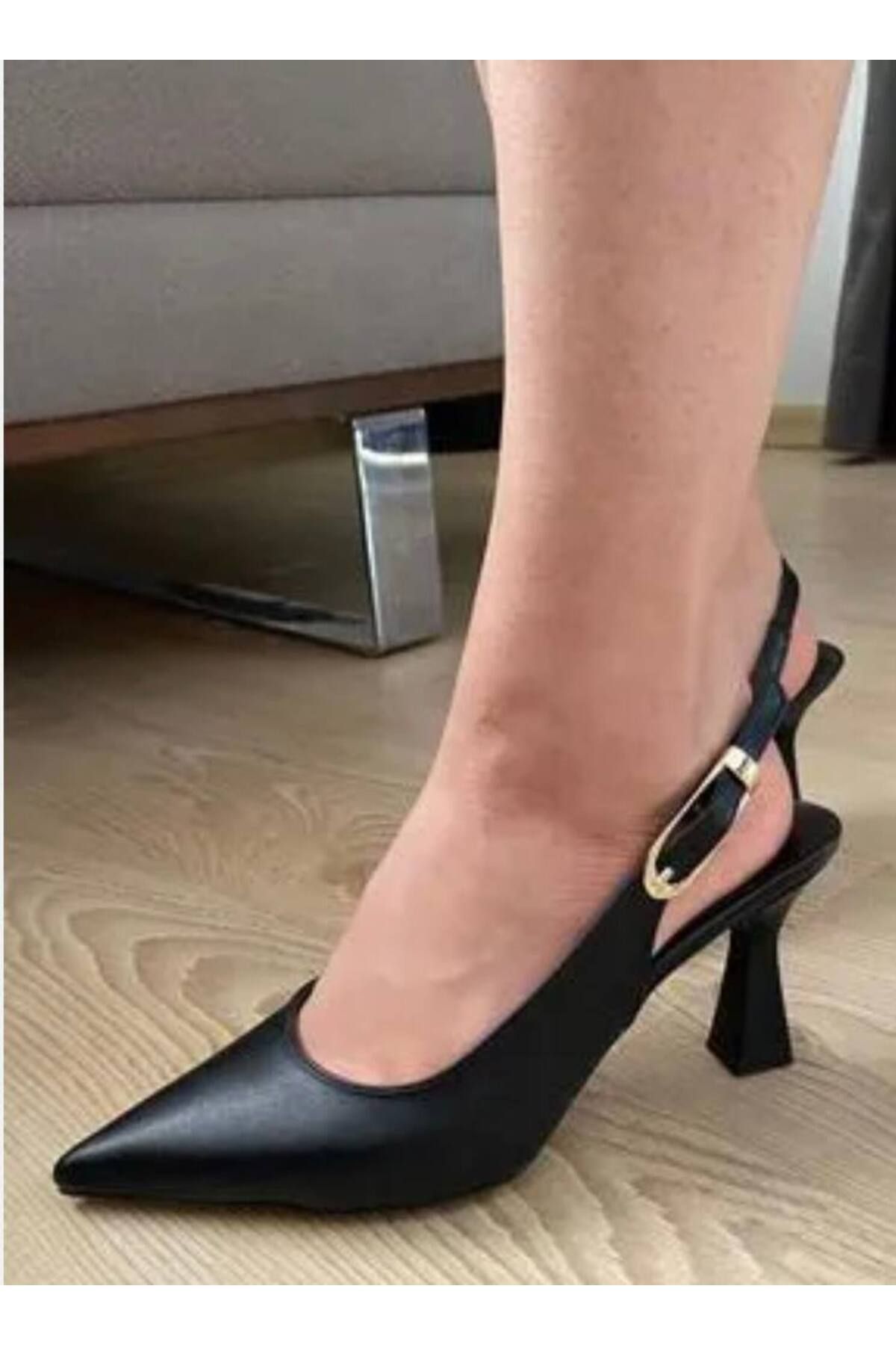 Trendy Moda Yeni Sezon Şık Siyah Cilt 7 cm Kadın Topuklu Ayakkabı