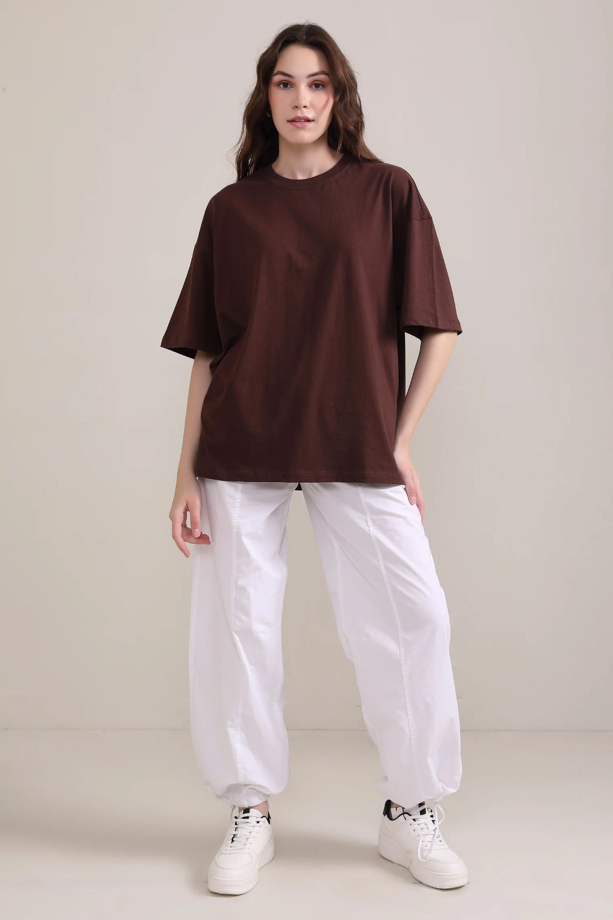 Glowery Kadın %100 Pamuk Bisiklet Yaka Oversize Uzun Kahverengi Nefes Alabilen Terletmeyen T-shirt