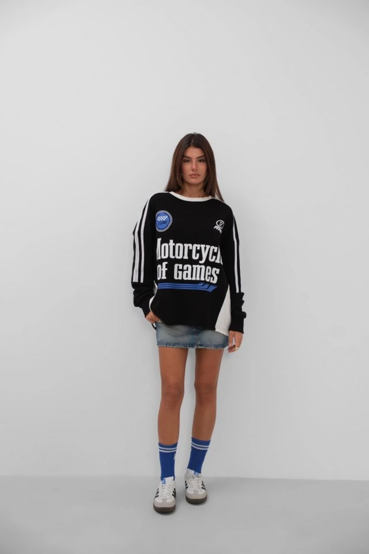 Omarı Omarı Şerit Detaylı Geniş Kesim Sweatshirt