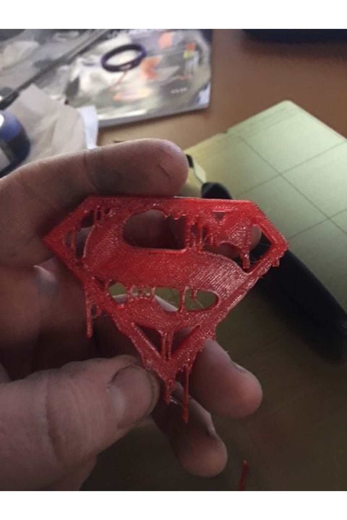 Lucest Süpermen logosunun ölümü (Plastik Aparattır!!!)