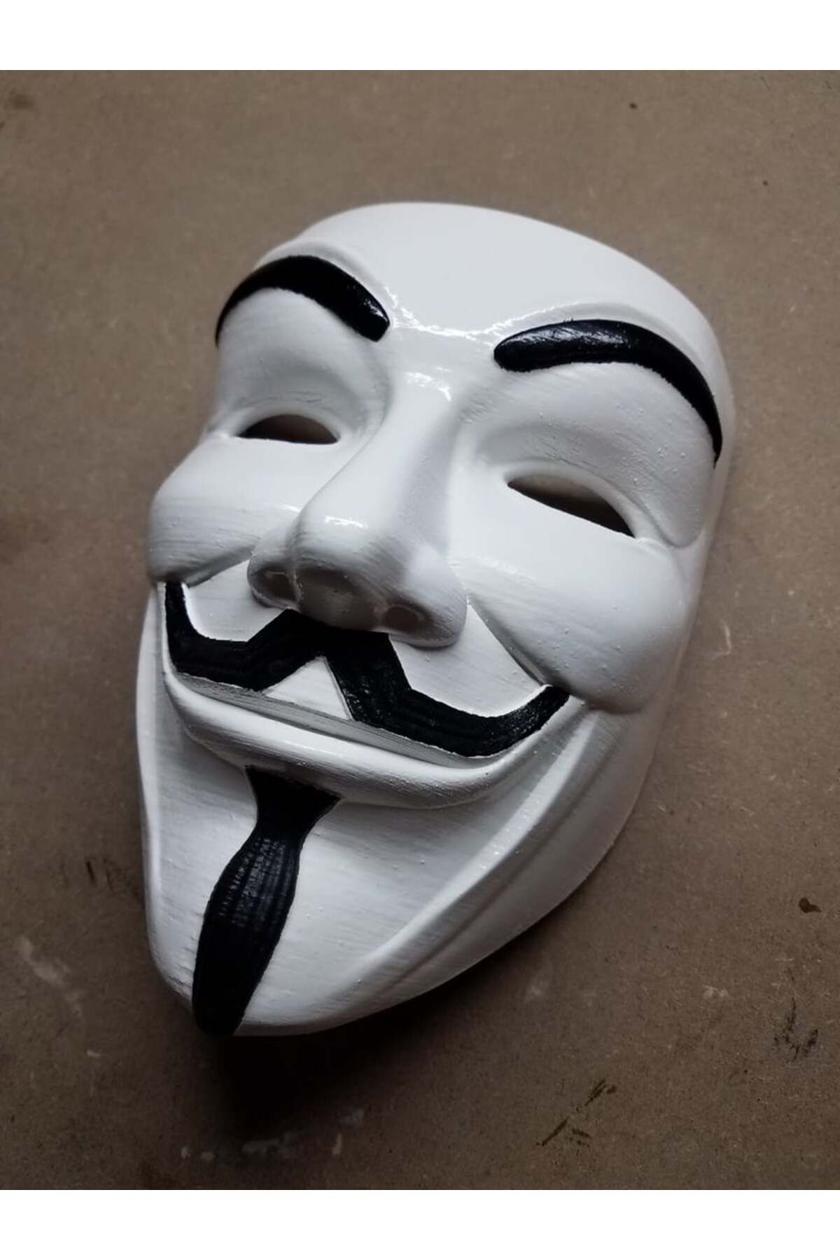 Lucest Guy Fawkes Maskesi (Plastik Aparattır!!!)
