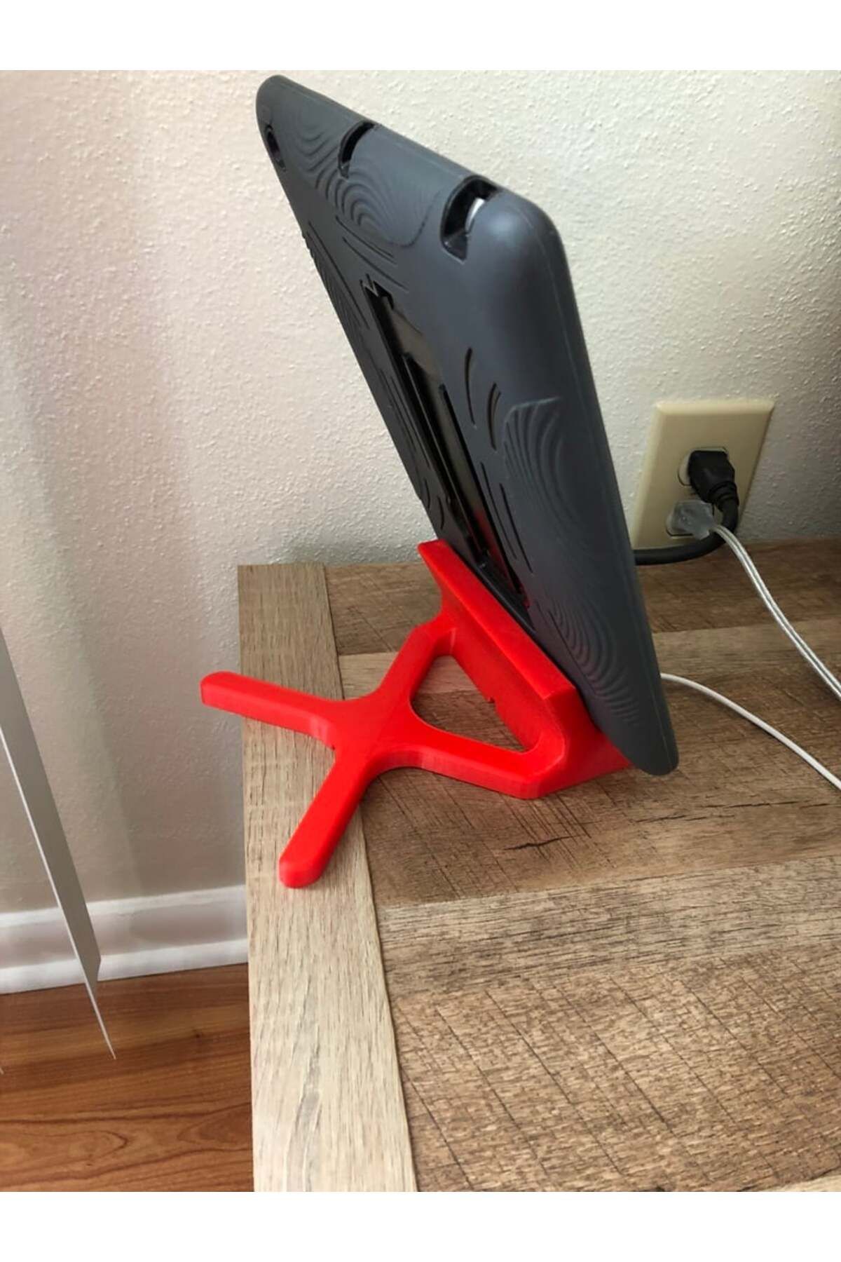 Lucest Kalın Kılıflı iPad için uyumlu iPad Standı (Plastik Aparattır!!!)