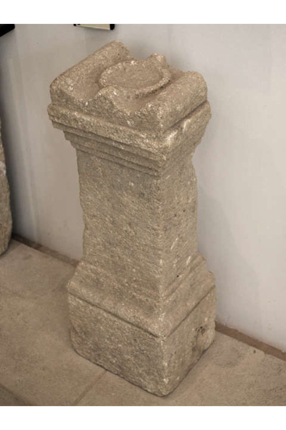 Lucest Britanya'dan Roma Evi sunağı (Plastik Aparattır!!!)