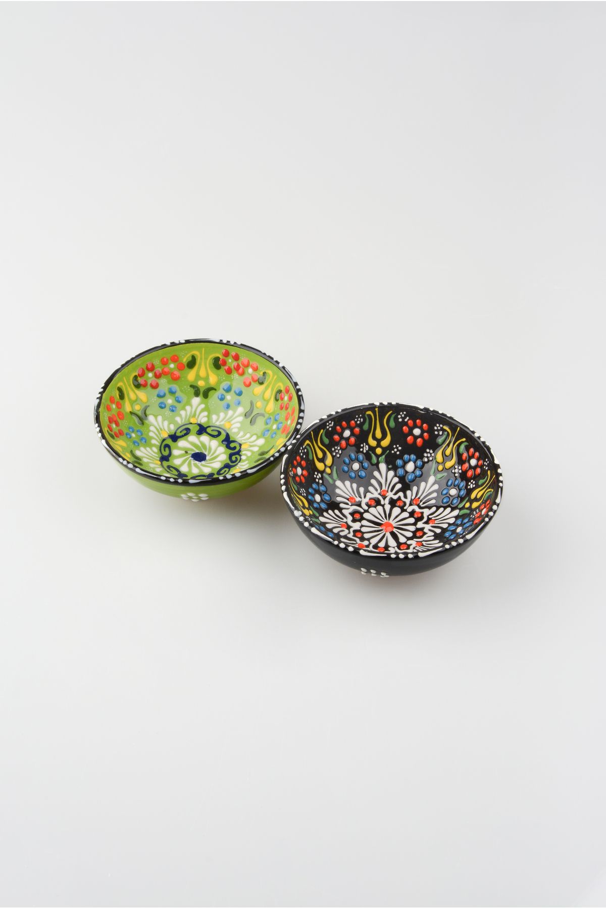 ADEN LİNA ART WORKSHOP 2Adet El Yapımı Açık Yeşil-Siyah Lale Motifli Orta Boy (10cm Çapında) Seramik Kase Takımı-Hand Made