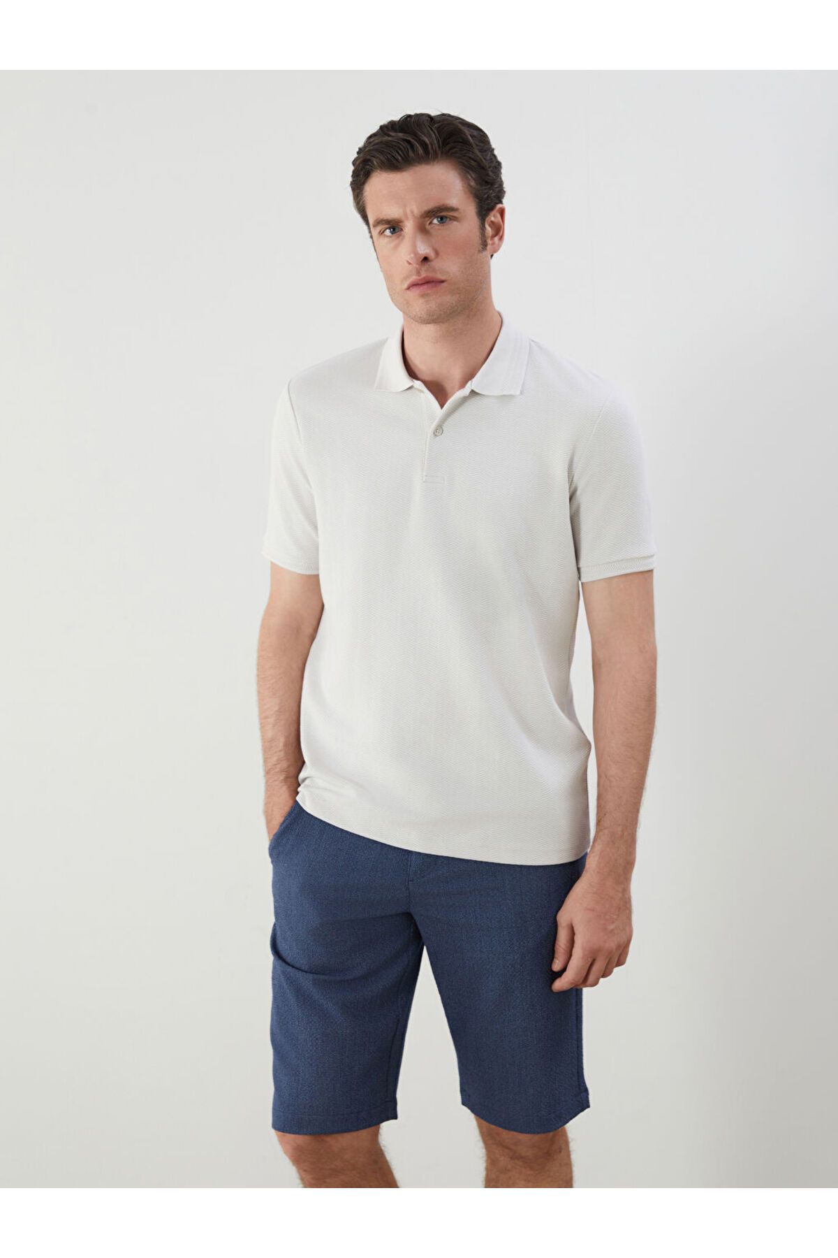 LC Waikiki SOUTHBLUE Gri Polo Yaka Erkek Dokulu Tişört S5HD19Z8NVY25