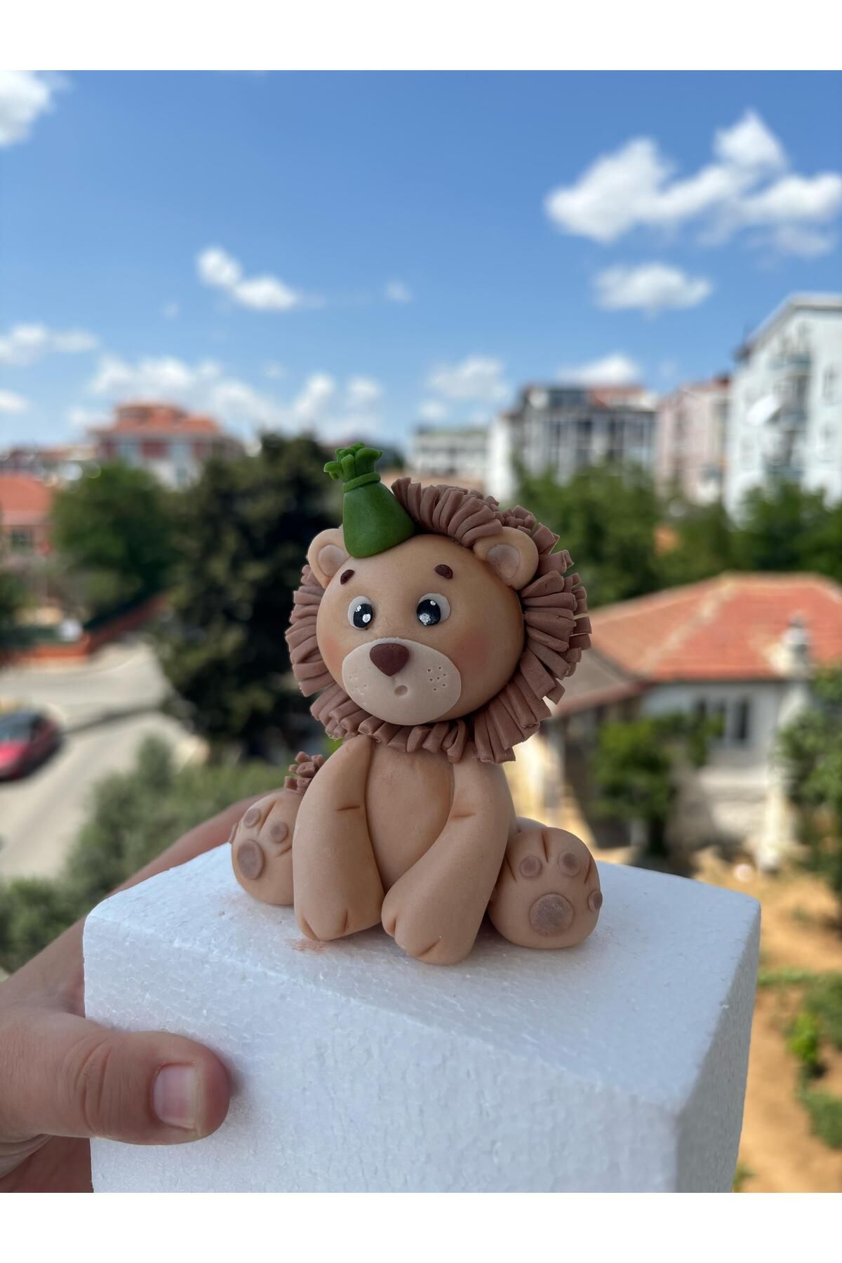 Maket Atelier Şeker Hamuru Aslan Figürü | Doğum Günü & Baby Shower Pasta Süsü | El Yapımı
