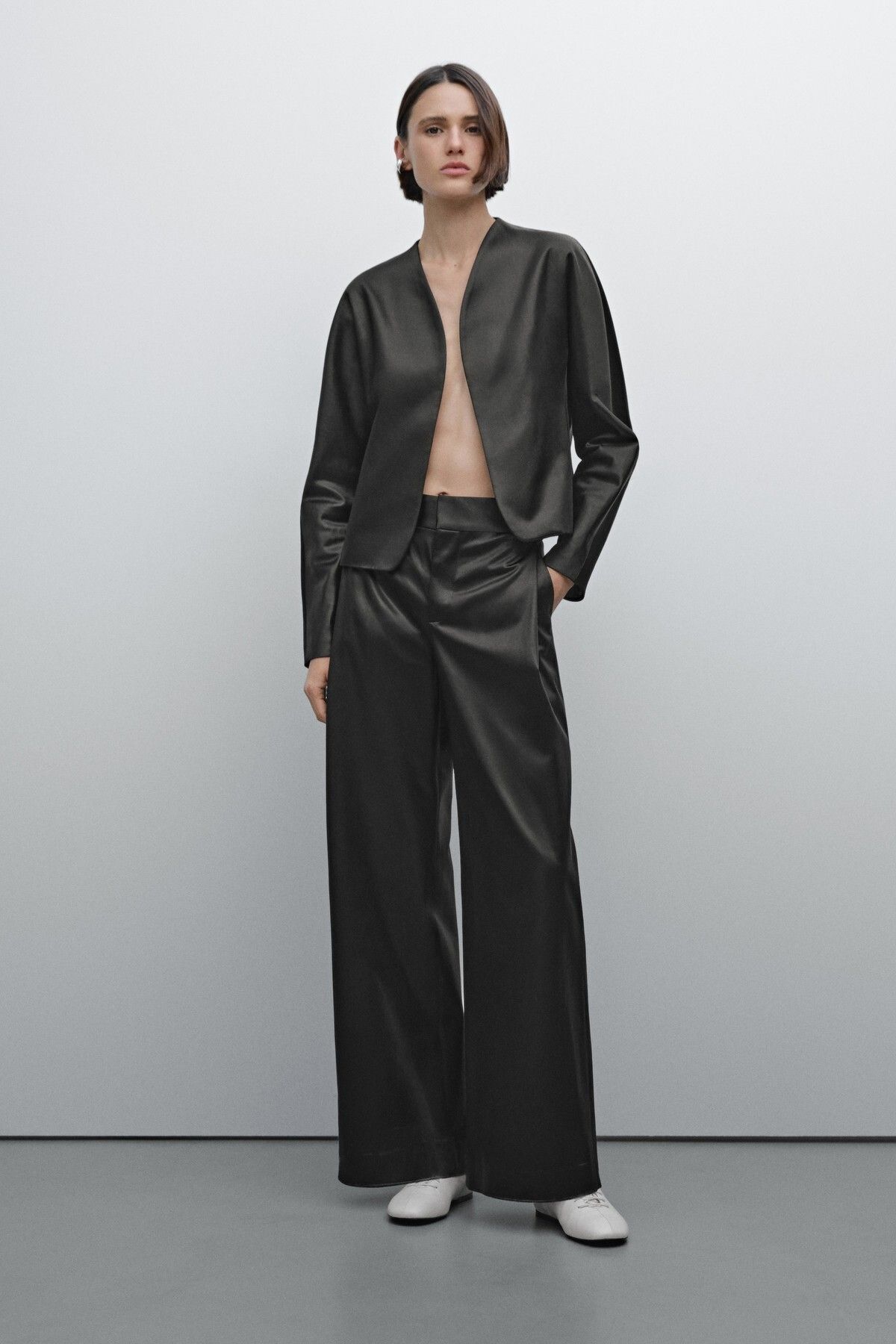 Massimo Dutti Kısa saten blazer - Studio