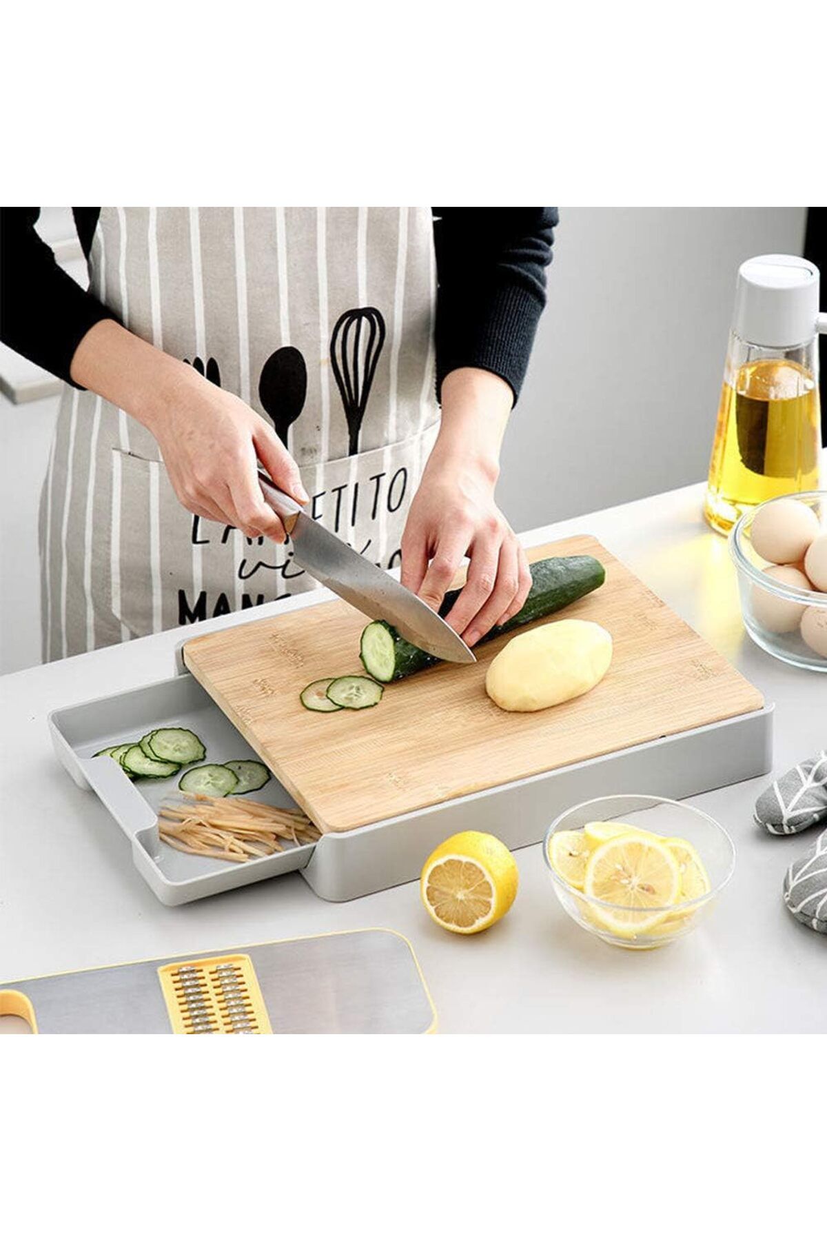 Lumely-2 in 1 BambooCutting Board ,with removable and collapsible tray,Anti-Skid And Hangable 1