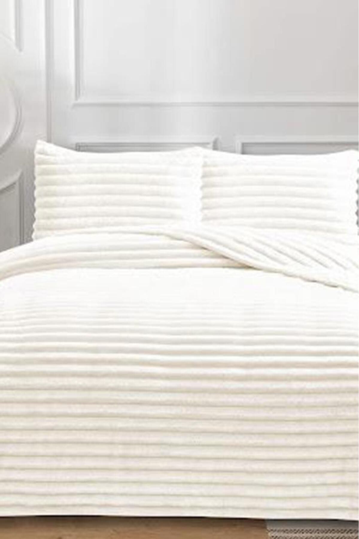 Çeyiz Diyarı Eterna Peluş Çift Kişilik 230x250 Cm Yatak Örtüsü Krem