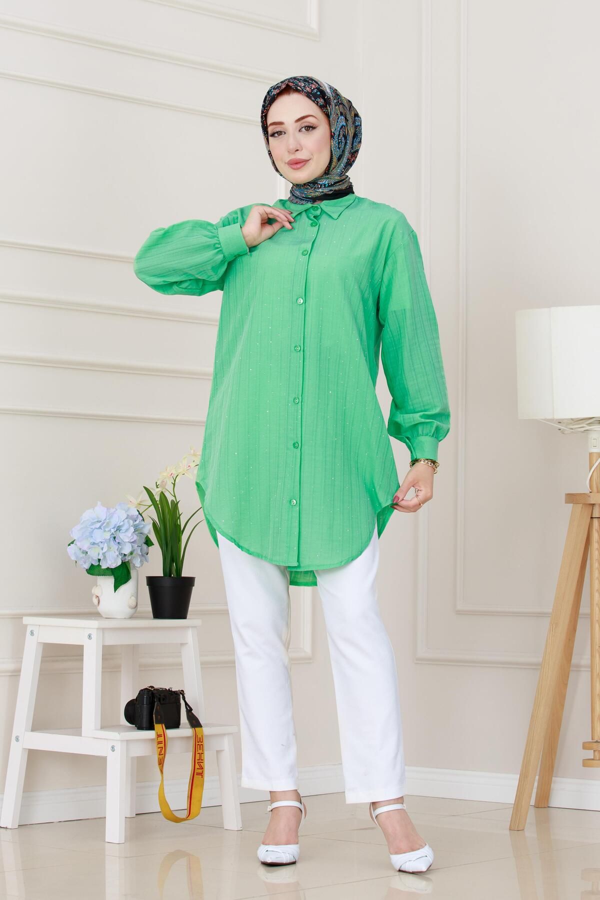 Sevitli Göğüsü Taş Detaylı Oversize Tunik-Su Yeşili
