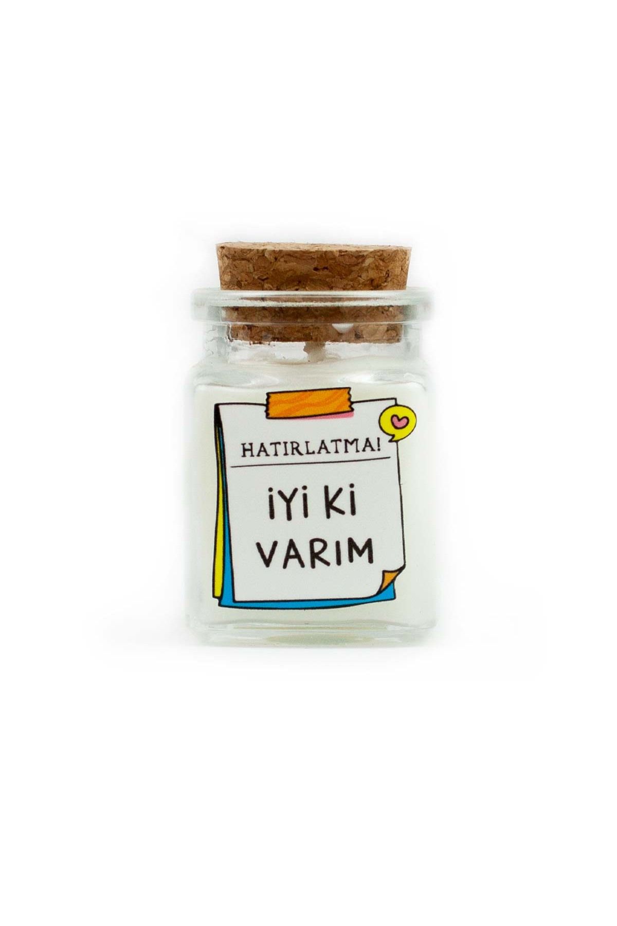 PALTO TASARIM İyi Ki Varım! Mantar Tıpalı Cam Şişede Dekoratif Mum - 1 Adet Mottolu Hediyelik Mum