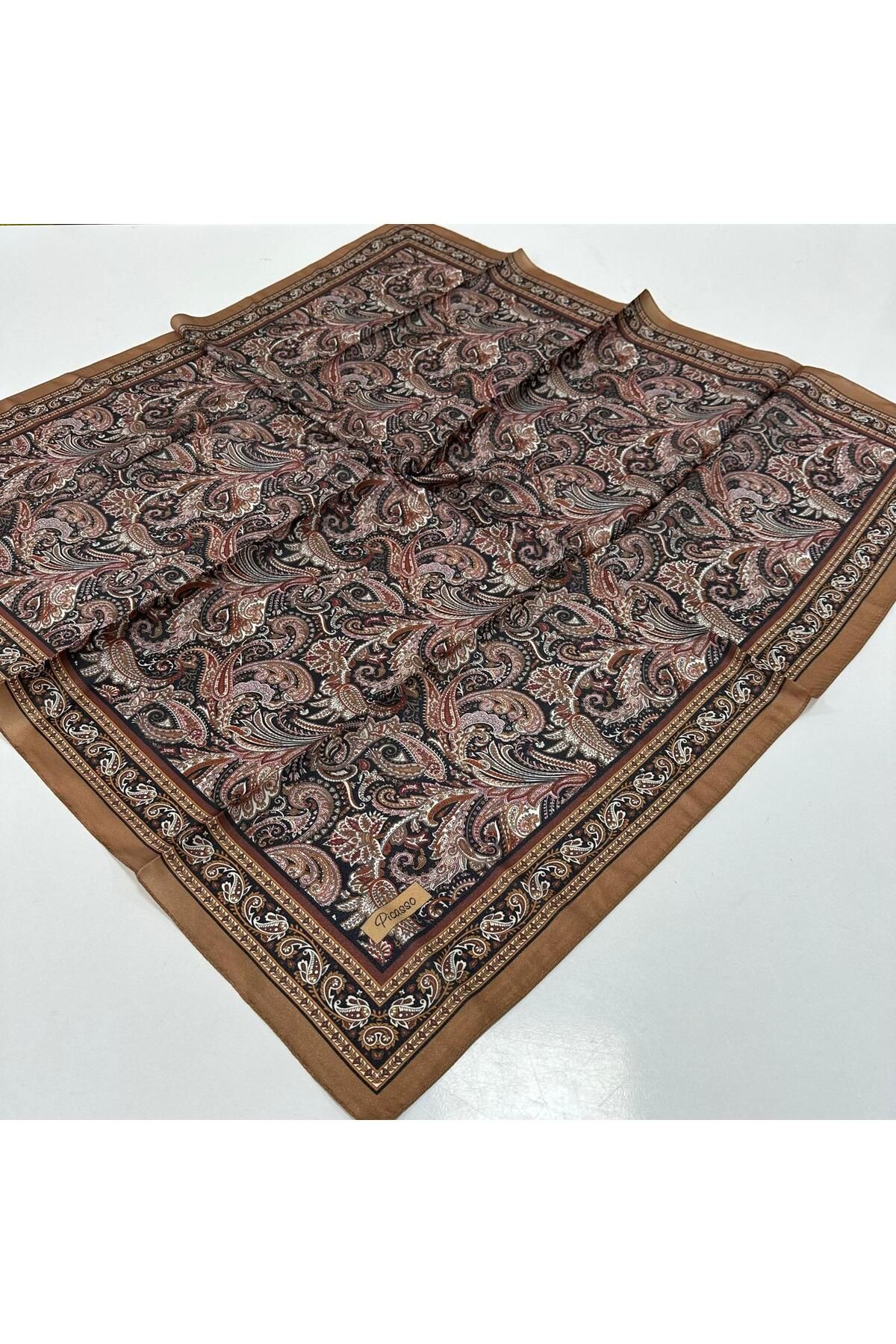Picasso Kristal Eşarp Yeni Sezon LRP0309