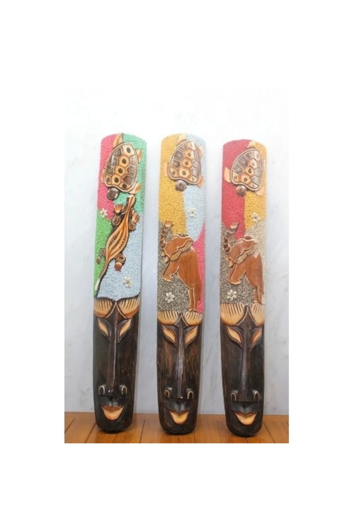 Generic Ahşap Duvara Asmalı 1 Metre Maske