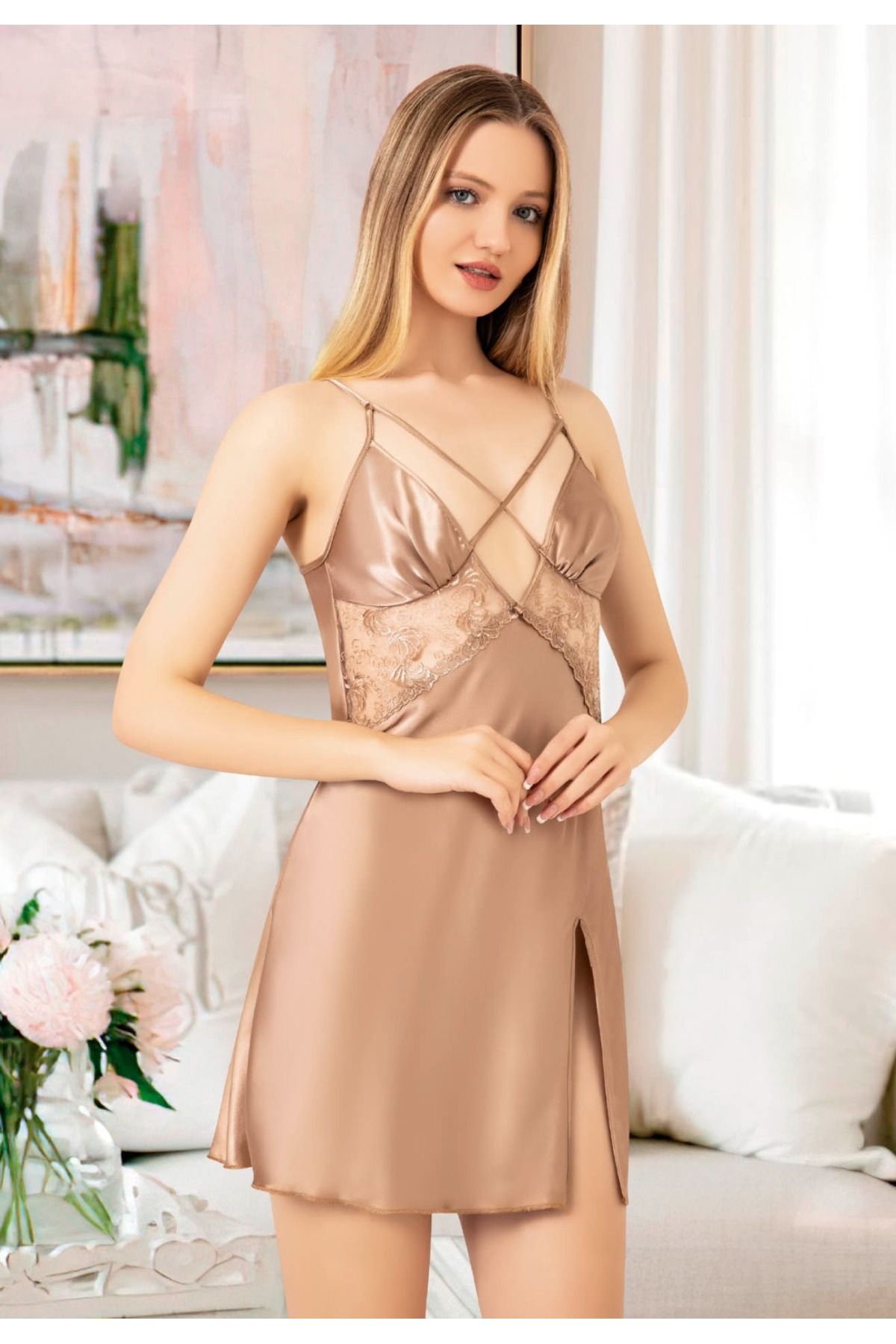 Miss Laris Lingerie İnce Askılı,Dantelli,Kısa Boy Saten Kadın Gecelik