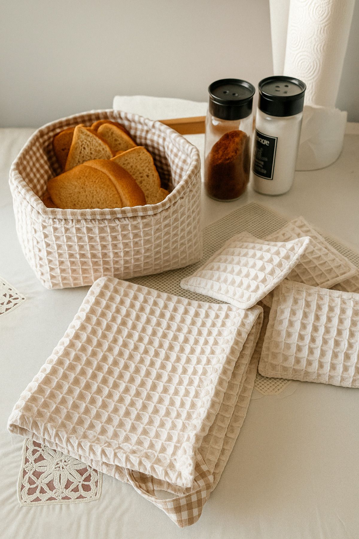 Mufincollection Pamuklu Waffle Kumaş El Yapımı Ekmek Sepeti & Kurulama Bezi Seti