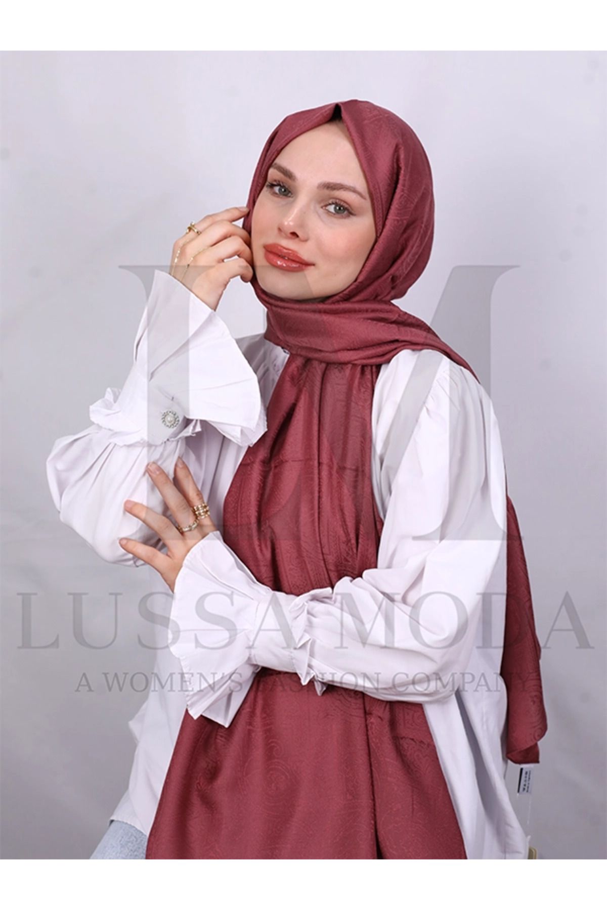 LUSSAMODA DESENLİ MONOGRAM ŞAL