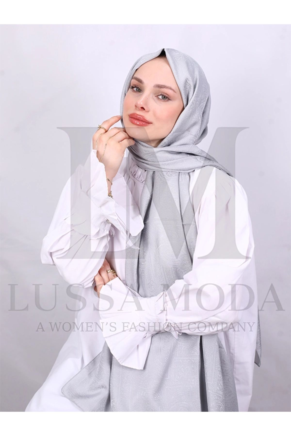 LUSSAMODA DESENLİ MONOGRAM ŞAL