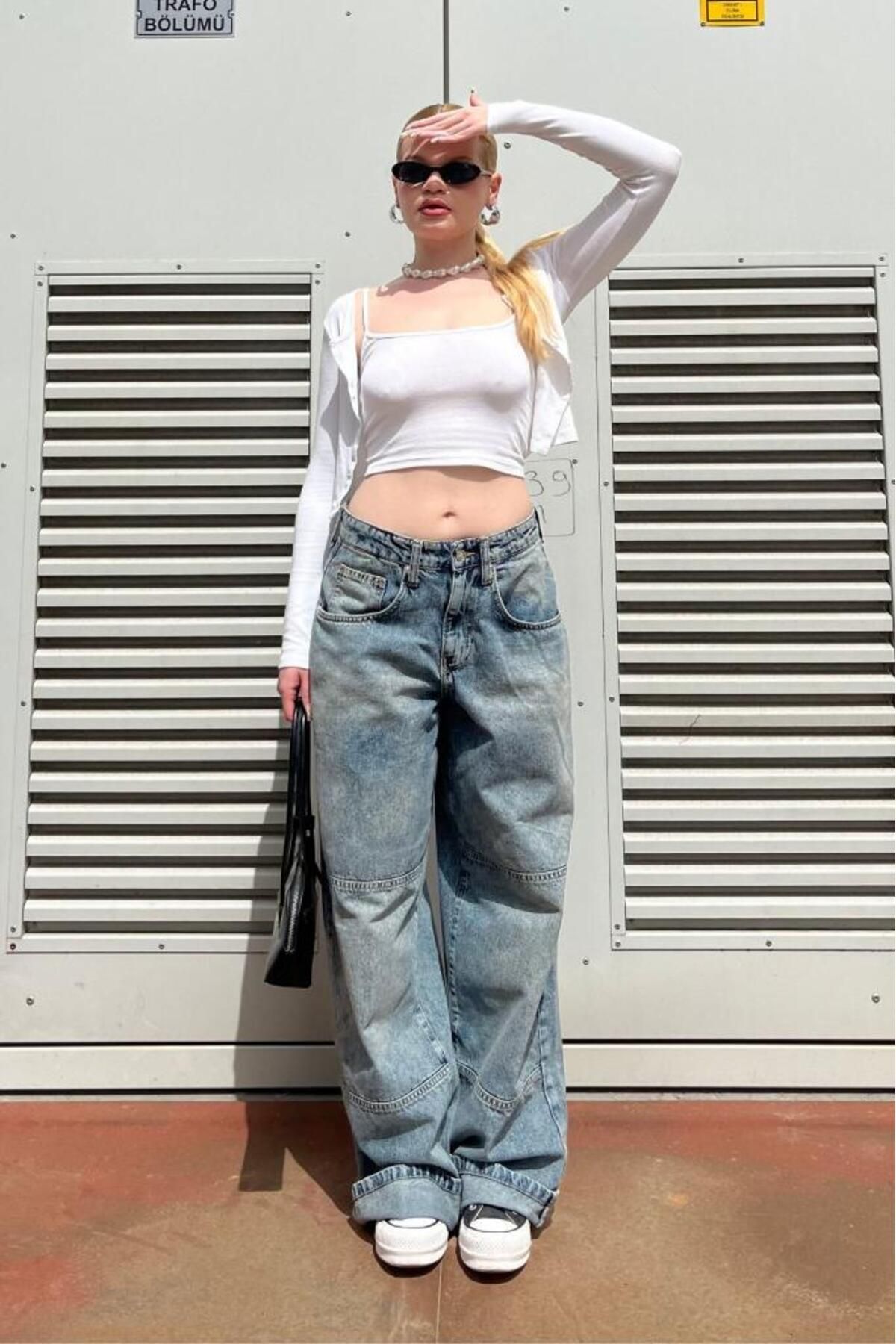 bases. Koyu Mavi Dikiş Detaylı Soluk Efektli Baggy Jean