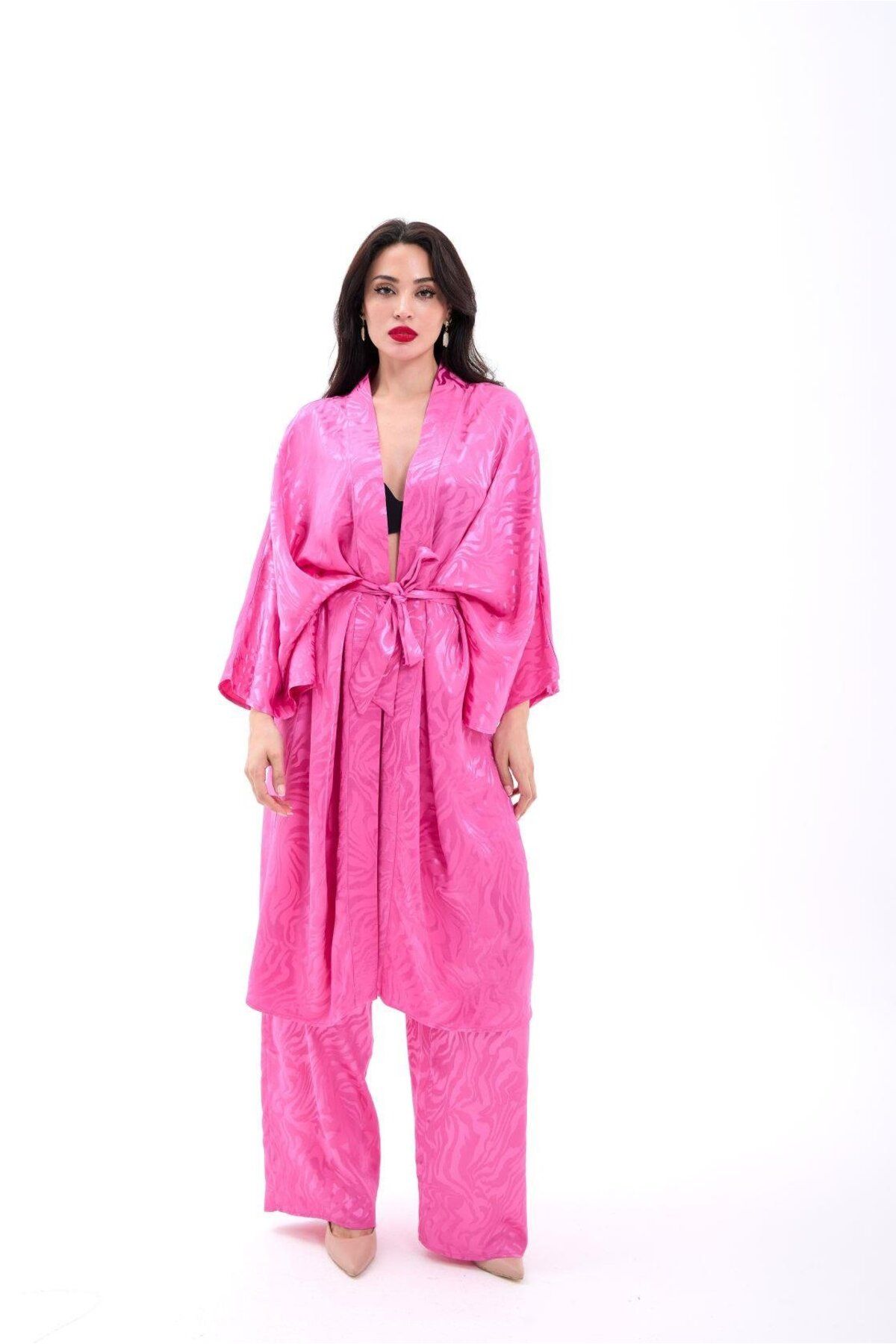 Enie Kadın Pembe İpek Saten Pantolonlu Kimono Takım