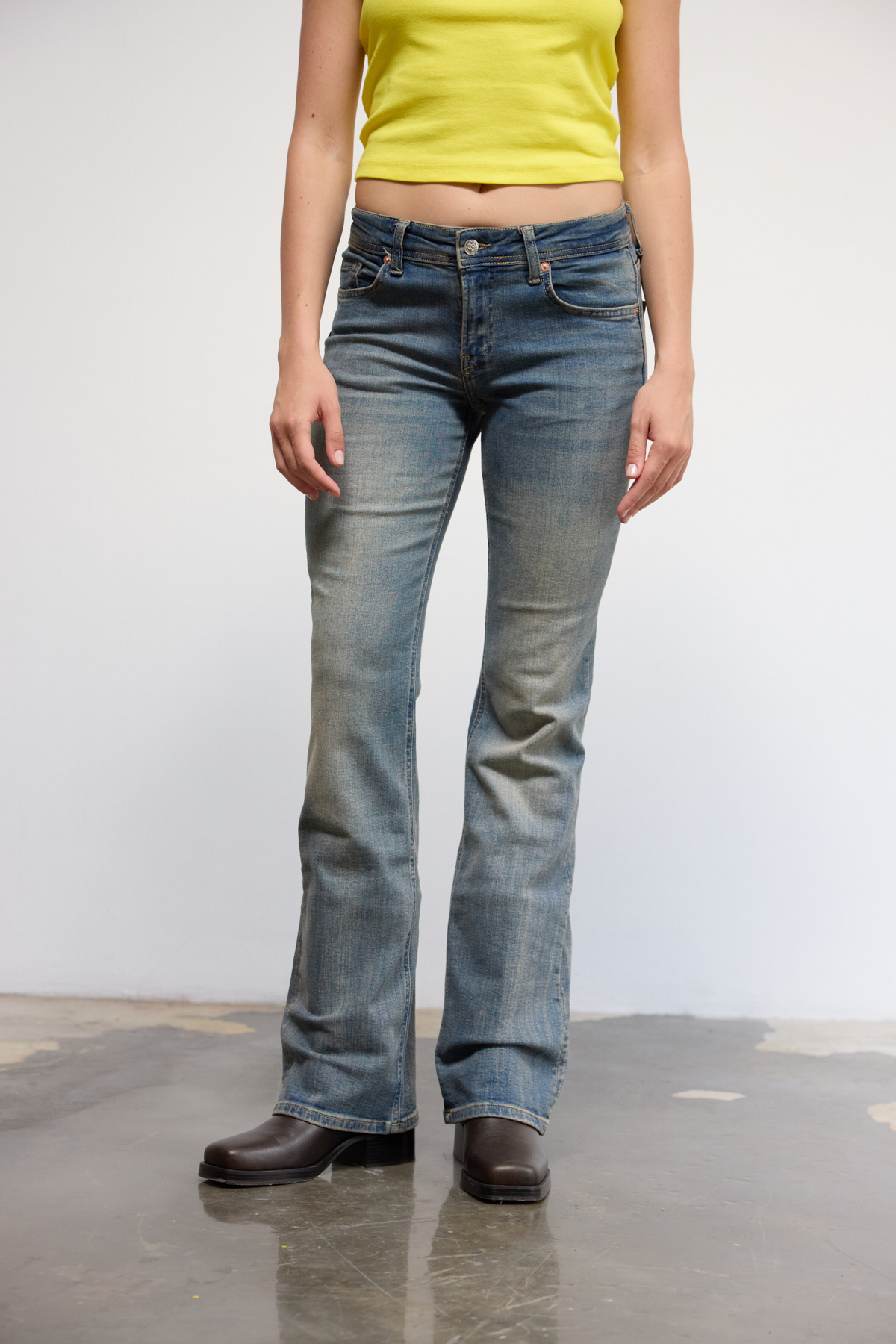 bases.  Bootcut İspanyol Paça Düşük Bel Jean - Görsel 7