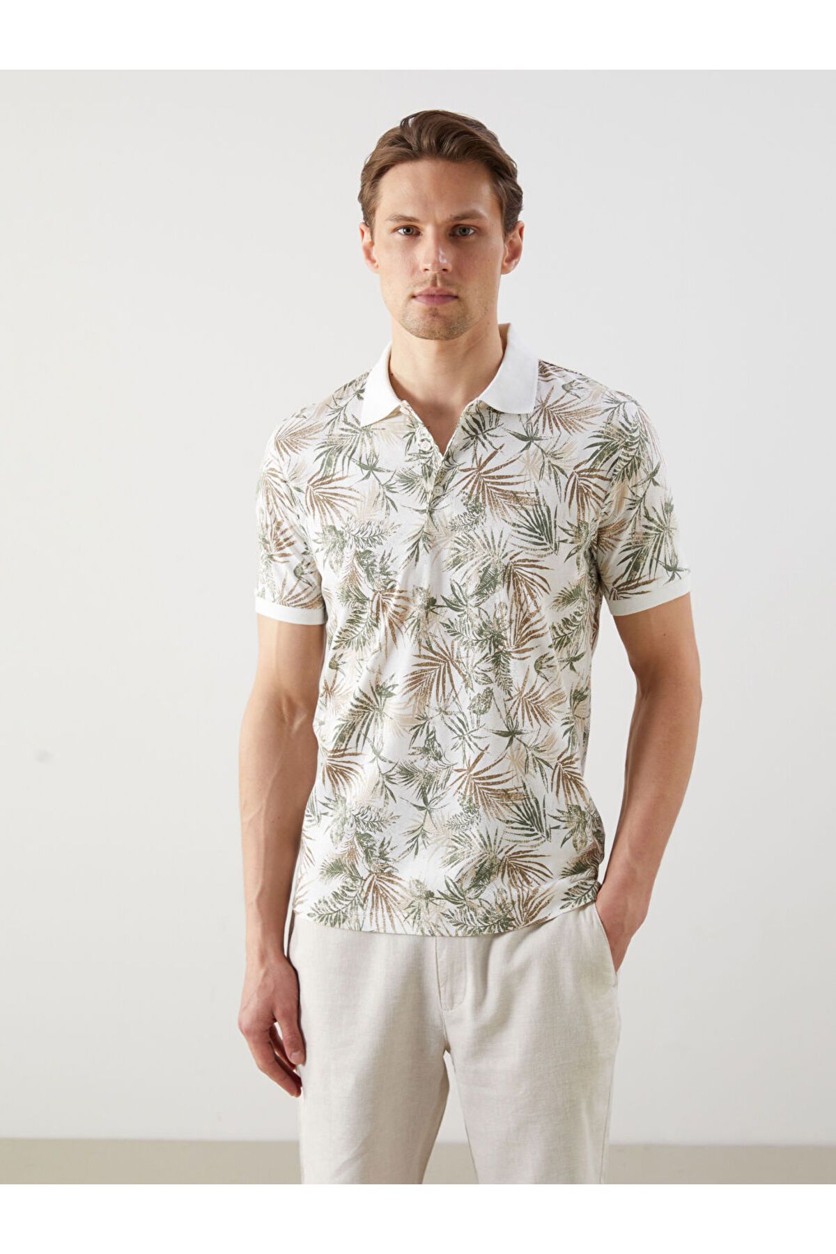 LC Waikiki LCWAIKIKI Classic Ekru Polo Yaka Kısa Kollu Desenli Penye Erkek Tişört S5FO08Z8NVY25
