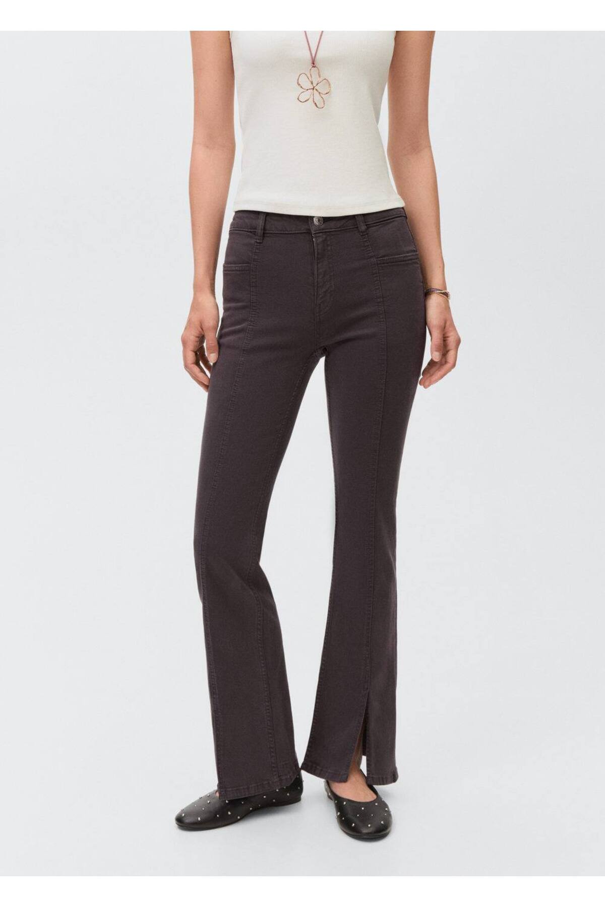 Yırtmaçlı flared jean