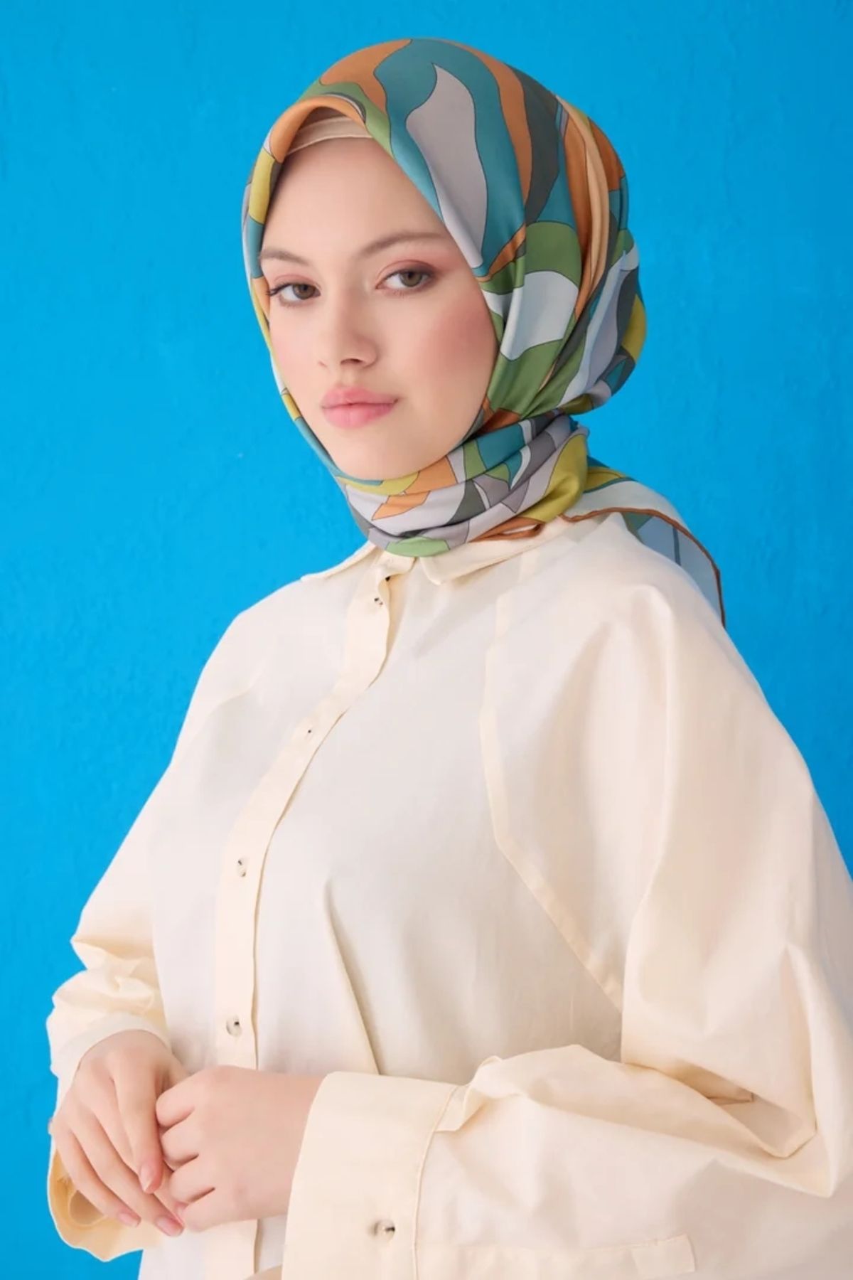 Belli Twill İpek Eşarp 4108D Çiçekli Desen Fıstık Yeşili-Somon-04