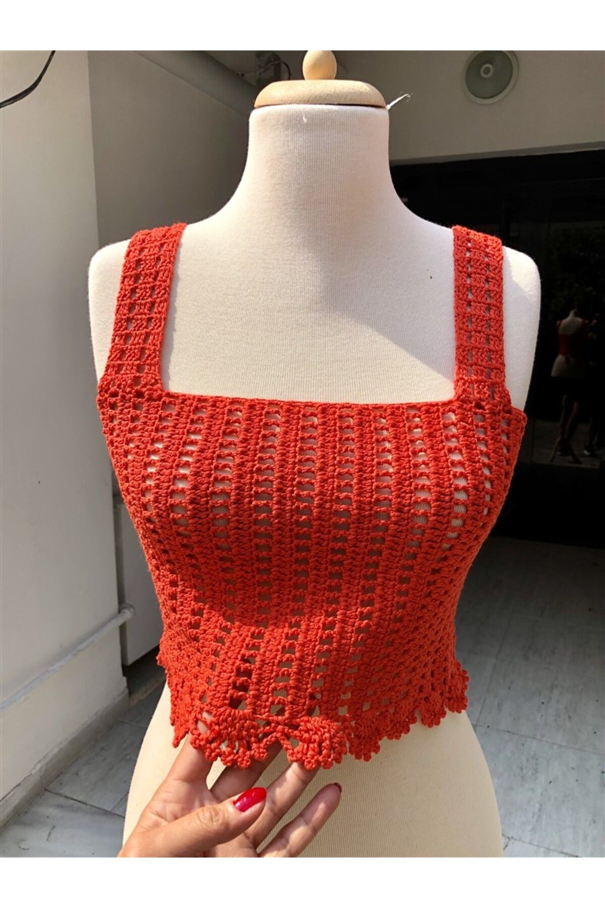 Gözde Tasarım Butik KADIN TURUNCU NAR ÇİÇEĞİ RENGİ KALIN ASKILI TIĞİŞİ ÖRGÜ AJUR BÜSTİYER BLUZ