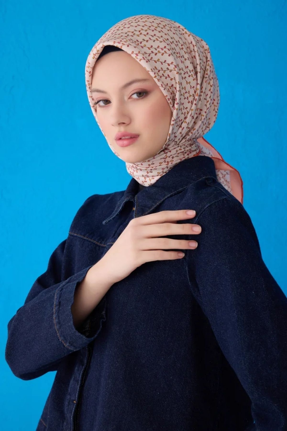 Belli Twill İpek Eşarp 4128D Çiçekli Desen Açık Vizon-Çok Renkli-82