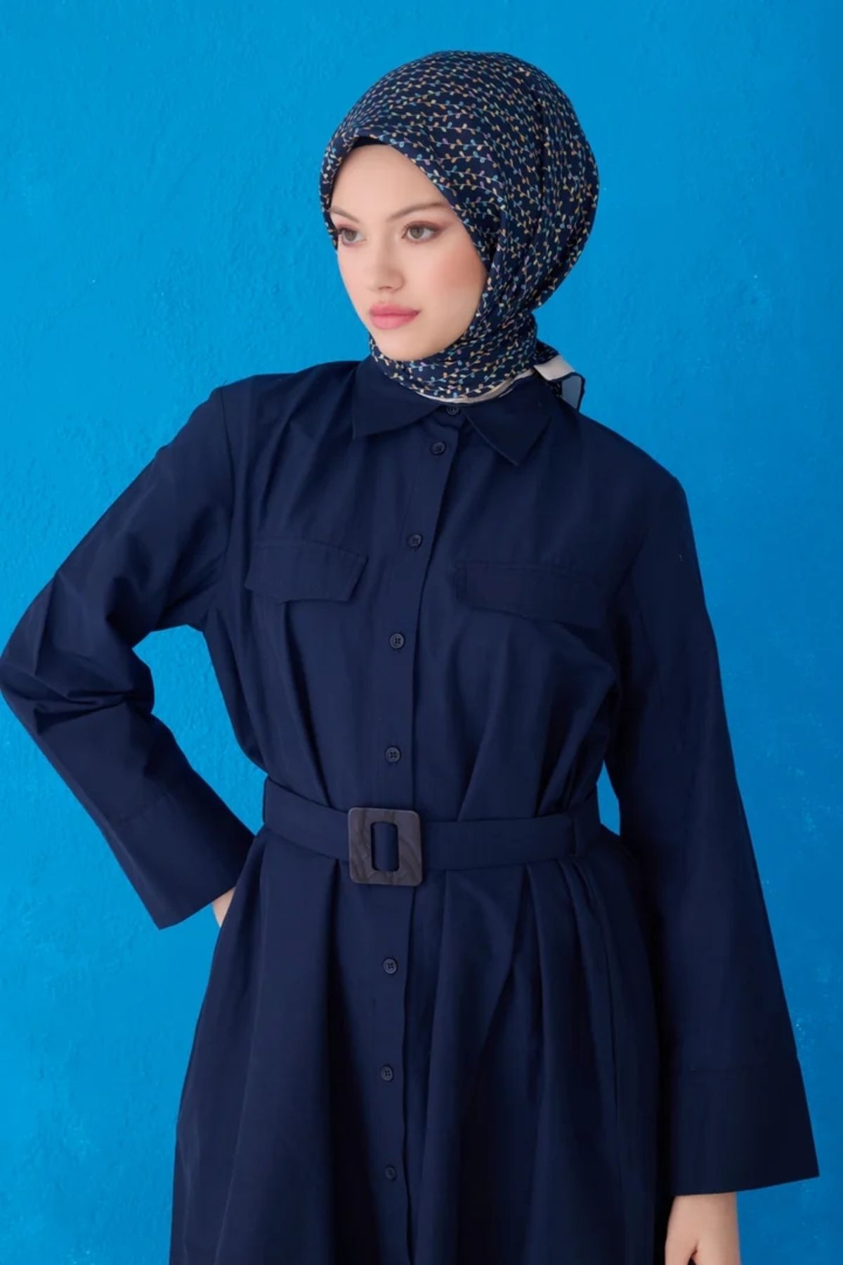 Belli Twill İpek Eşarp 4128D Çiçekli Desen Lacivert-Çok Renkli-86
