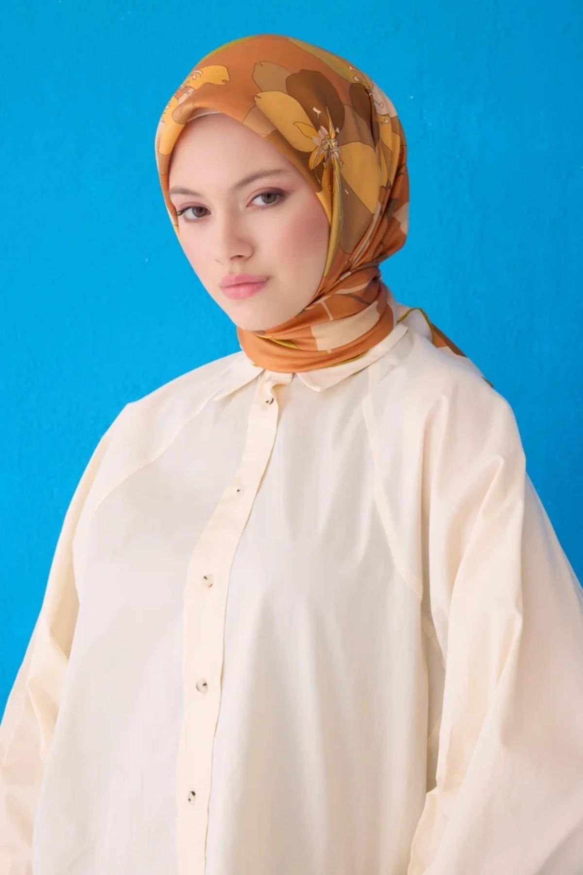 Belli Twill İpek Eşarp 4100D Çiçekli Desen Turuncu-Yağ Yeşili-39