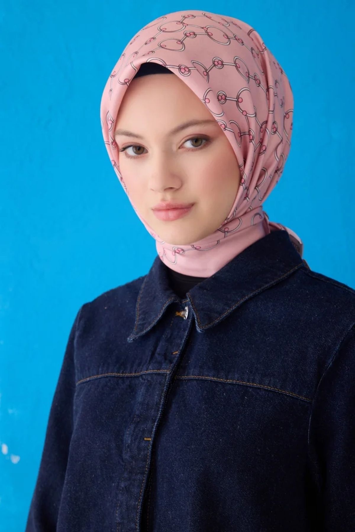 Belli Twill İpek Eşarp 4109D Zincir Desen Pudra-04