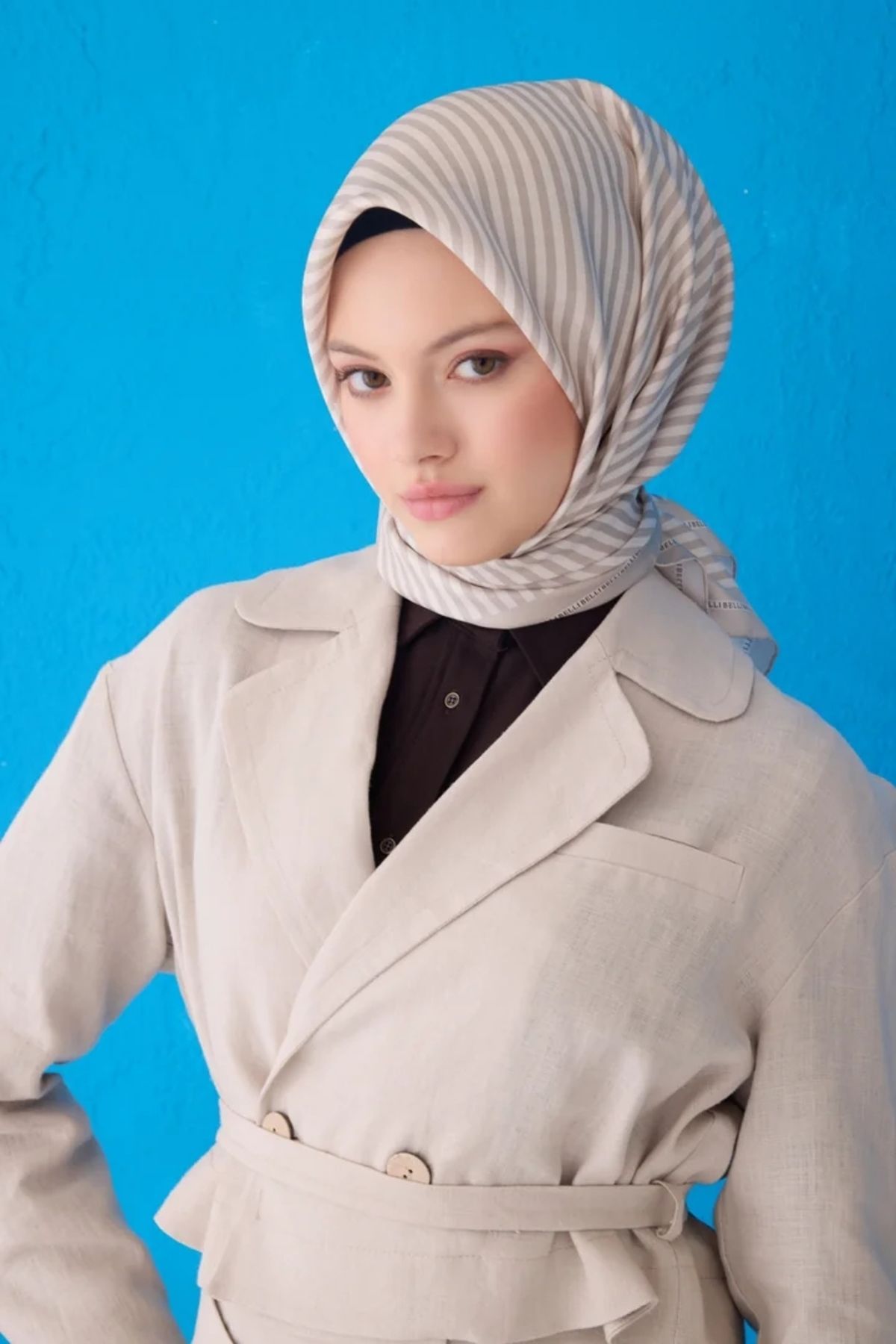 Belli Twill İpek Eşarp 4115D Çizgili Desen Bej-