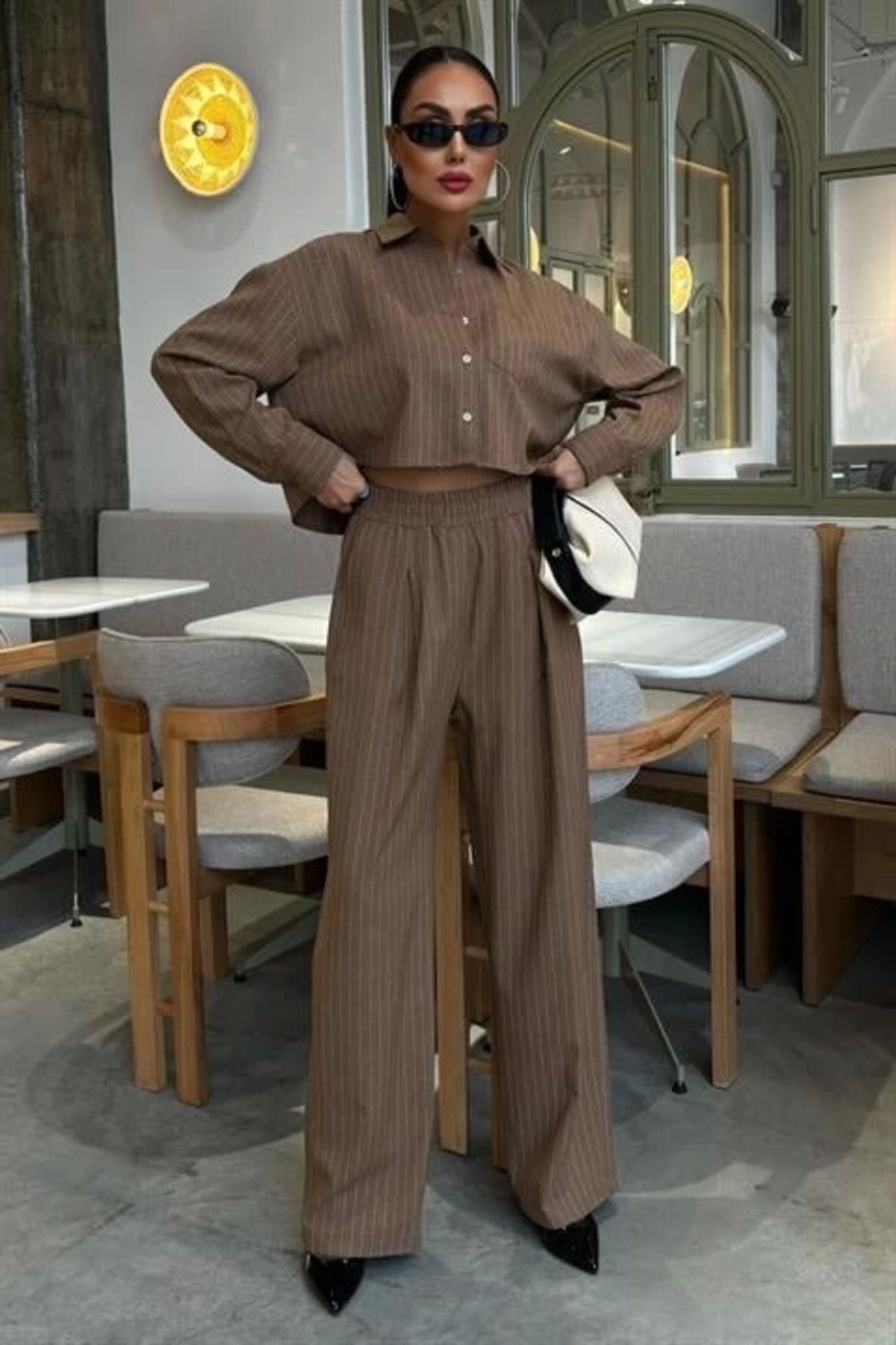 Omarı Çizgili Crop Gömlekli Takım
